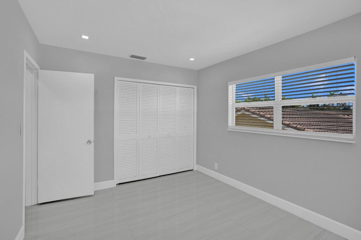 LIGHTHOUSE BAY CONDO - Residential Lease