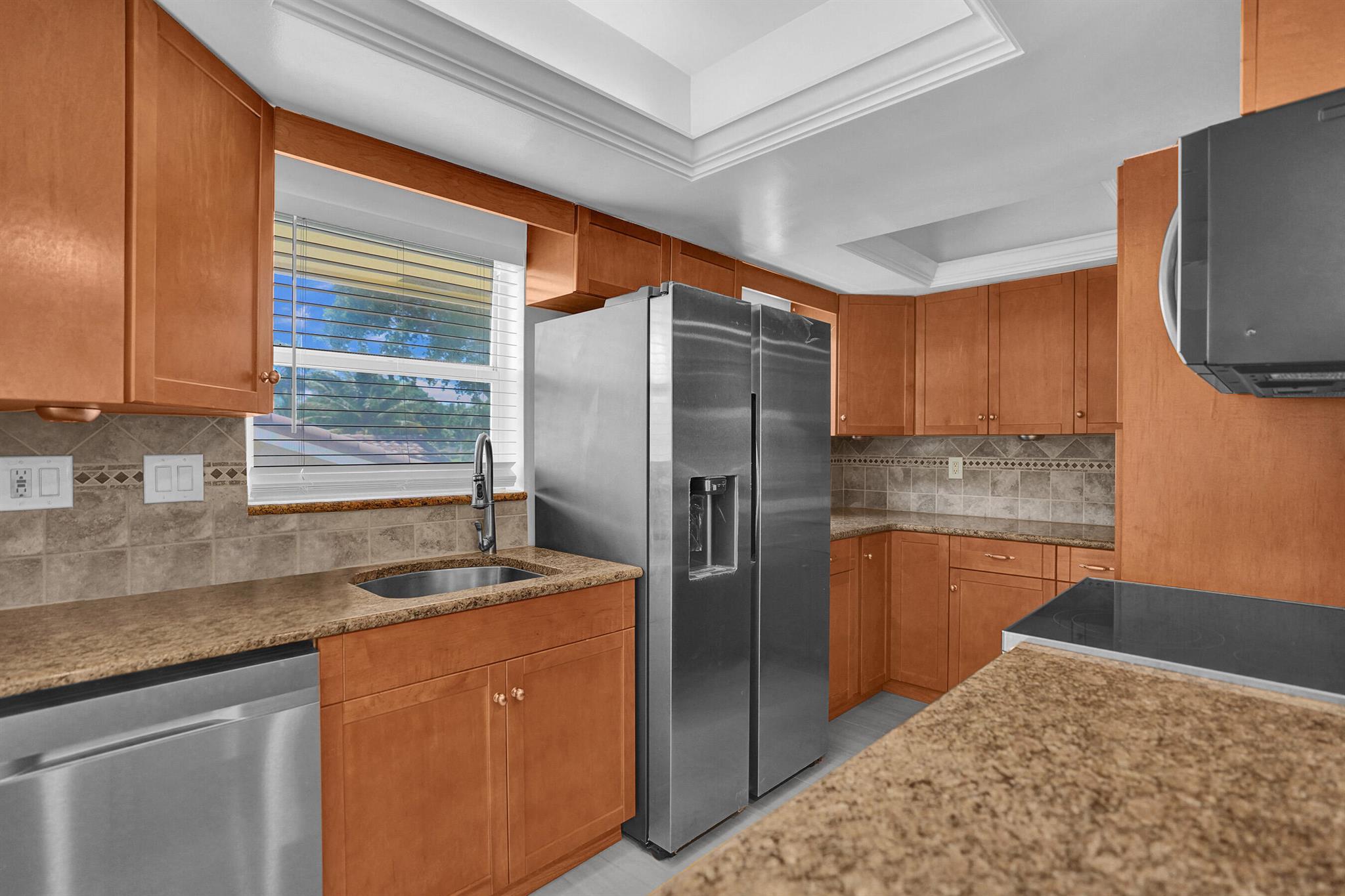 LIGHTHOUSE BAY CONDO - Residential Lease