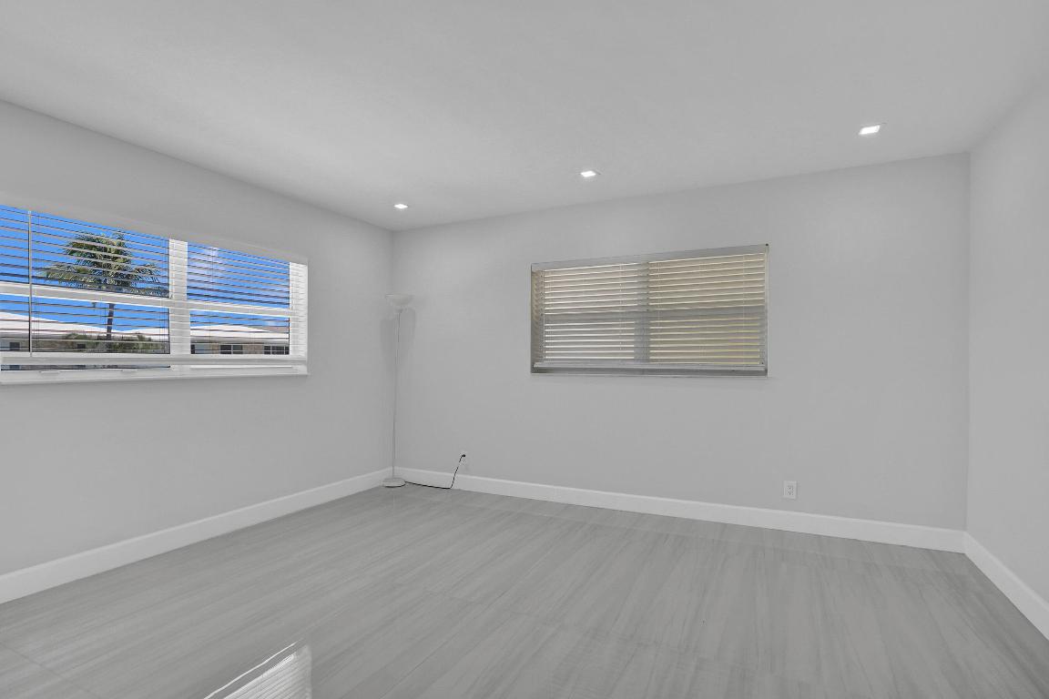 LIGHTHOUSE BAY CONDO - Residential Lease