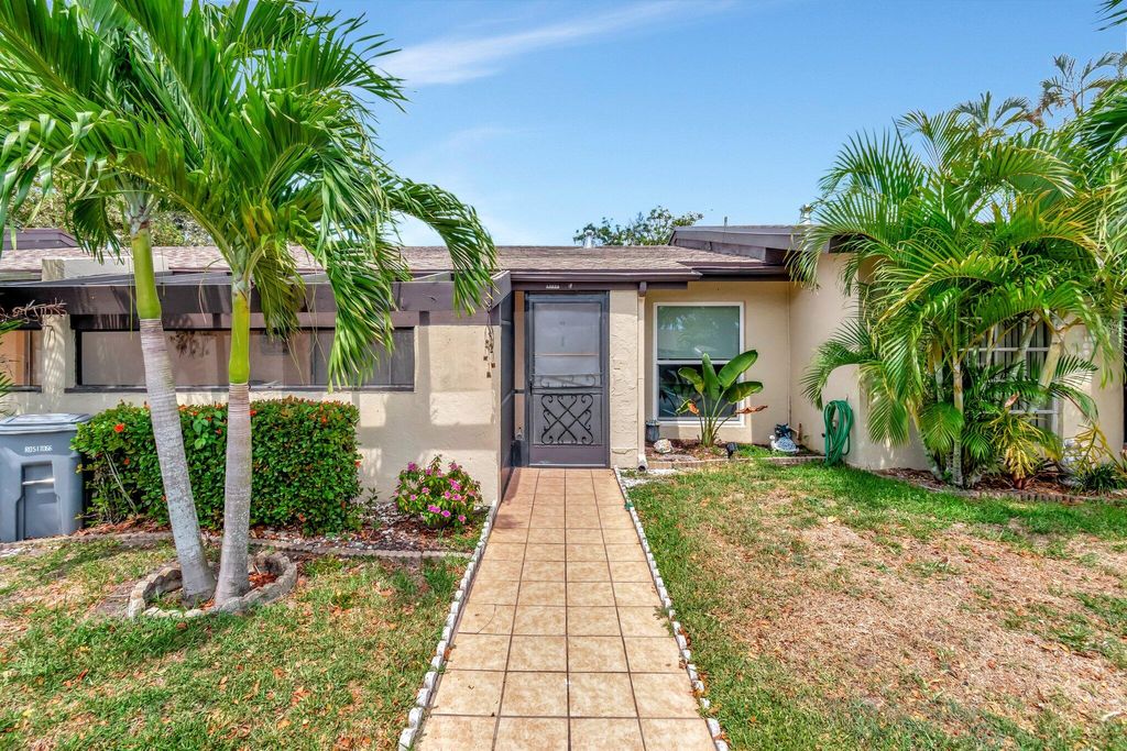 Photo of 13691 Via Aurora #C, Delray Beach, FL 33484 (MLS # R11096232)