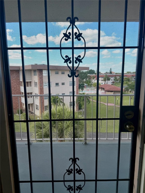 Lauderdale Oaks - Residential