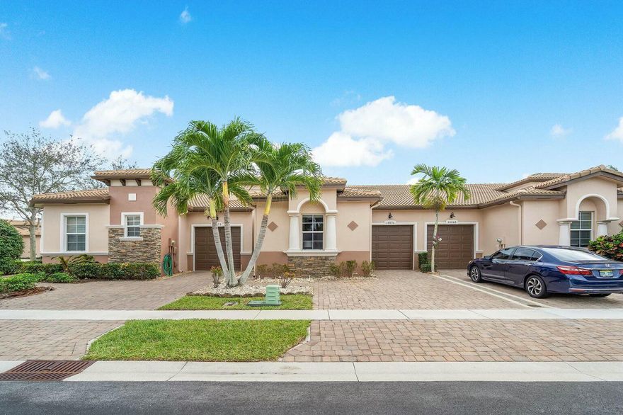 BEAUTIFUL 2 BEDROOM 2 BATH UNIT WITH A DEN/ 3rd bdrm/ office..  CROWN MOLDING THROUGHOUT. METICULOUSLYWell MAINTAINED HOME WITH WOOD CABINETS AND GLASS WINDOWPANE INSERTS IN THE KITCHEN. APPLIANCES ARE STAINLESS WITHA NEW REFRIGERATOR. FLOORS ARE VINYL TILE THROUGHOUT.  HOME HAS IMPACT WINDOWS THROUGHOUT.VILLAGGIO RESERVE IS a 55+ COMMUNITY WITH A LARGE CLUBHOUSE, CAFE, FITNESS CENTER, TENNIS, PICKLEBALL,SOCIAL HALL FOR PARTIES AND SHOWS.Villaggio Reserve is a great place to spend your 6 month or waiting for your new to be built!!!