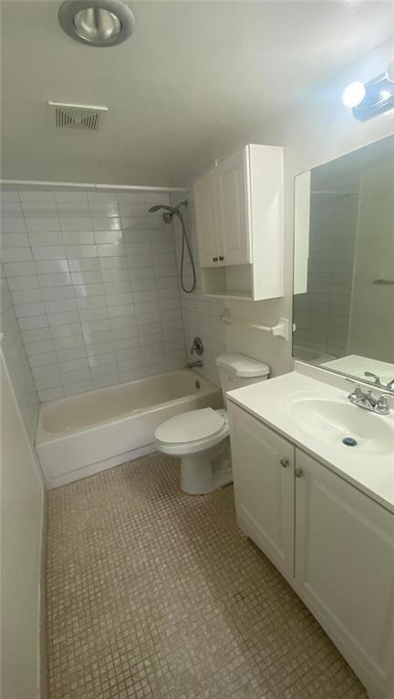 The Manors Of Inverrary I - Residential Lease