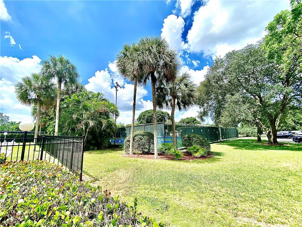 WYNMOOR NASSAU VILLAGE - Residential