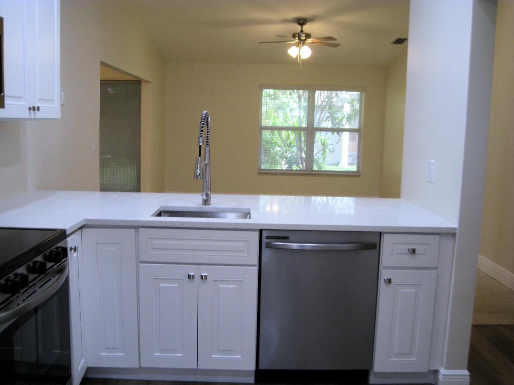 5085 Bottlebrush Street