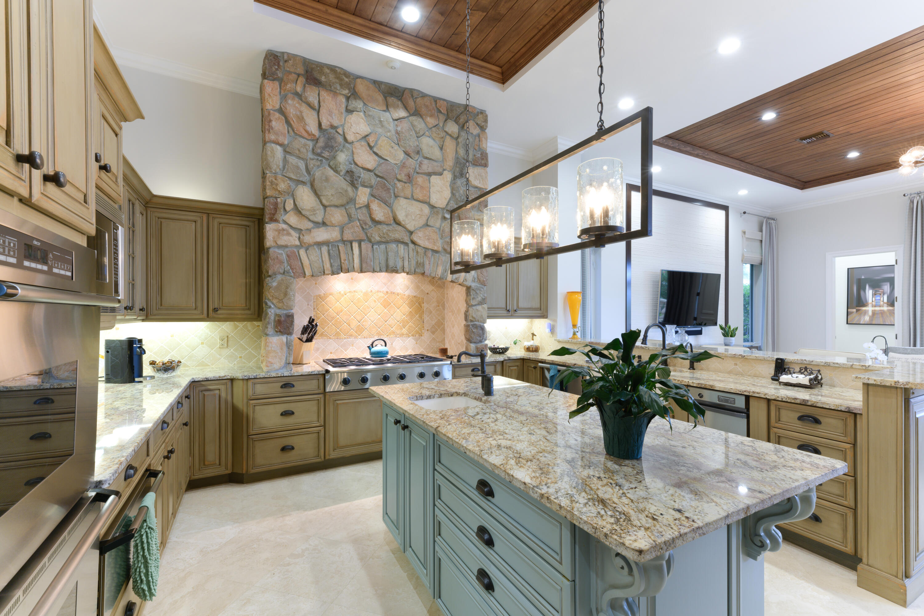 HARBOUR ISLES - Residential