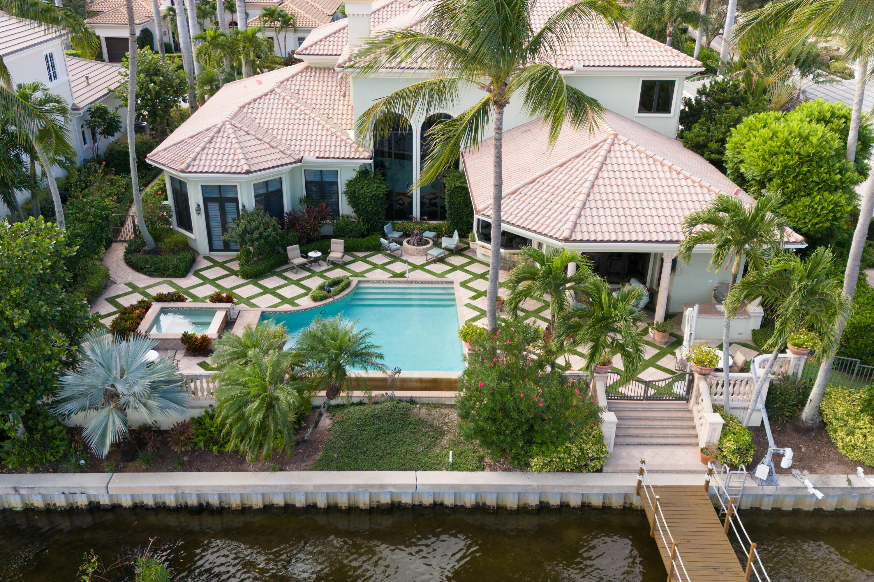 HARBOUR ISLES - Residential