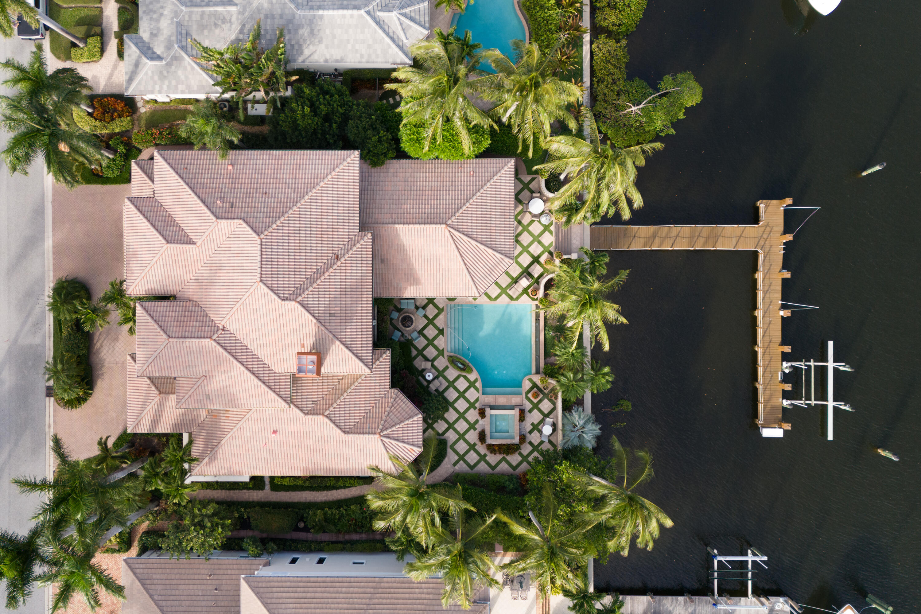 HARBOUR ISLES - Residential