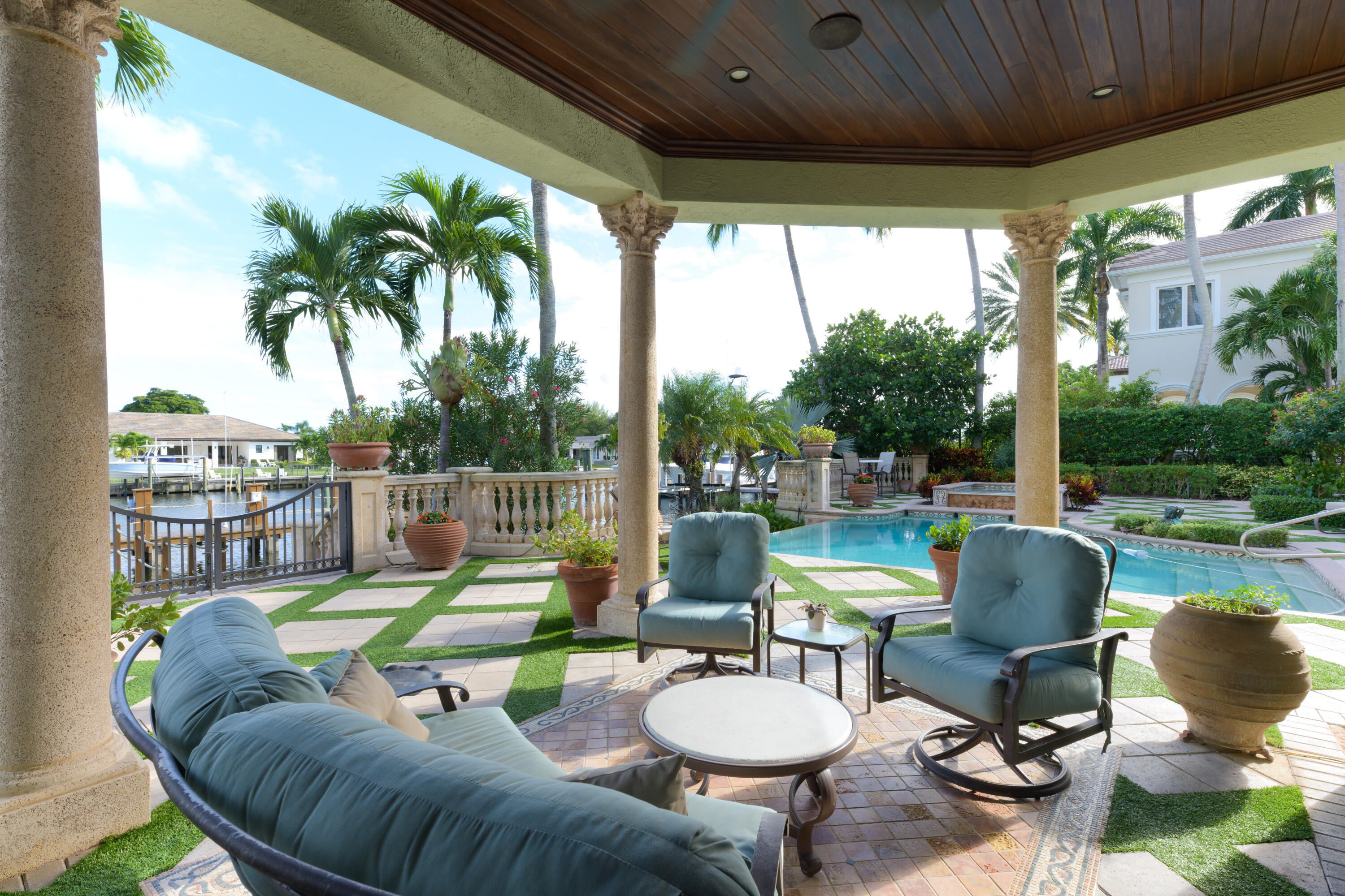 HARBOUR ISLES - Residential