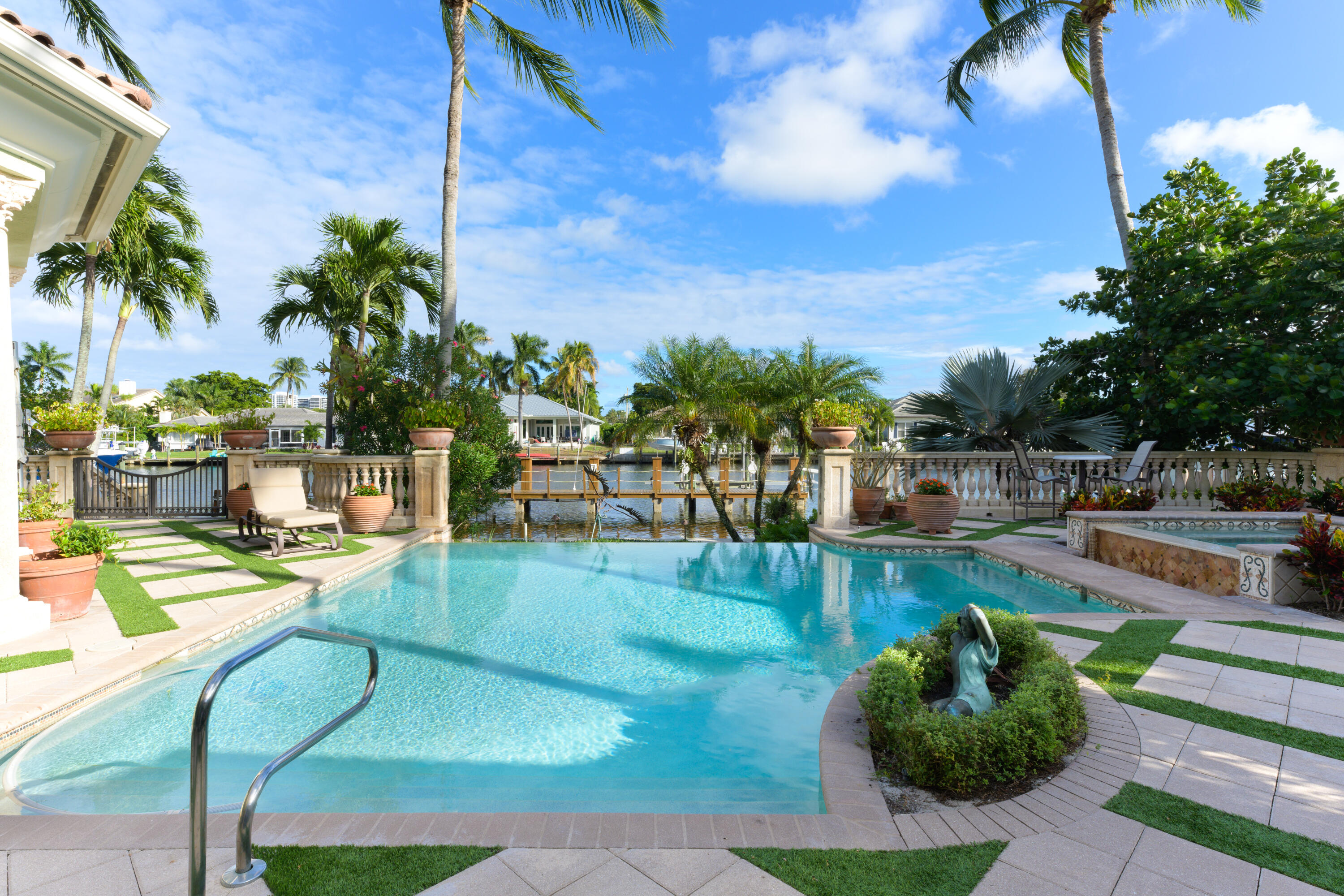 HARBOUR ISLES - Residential