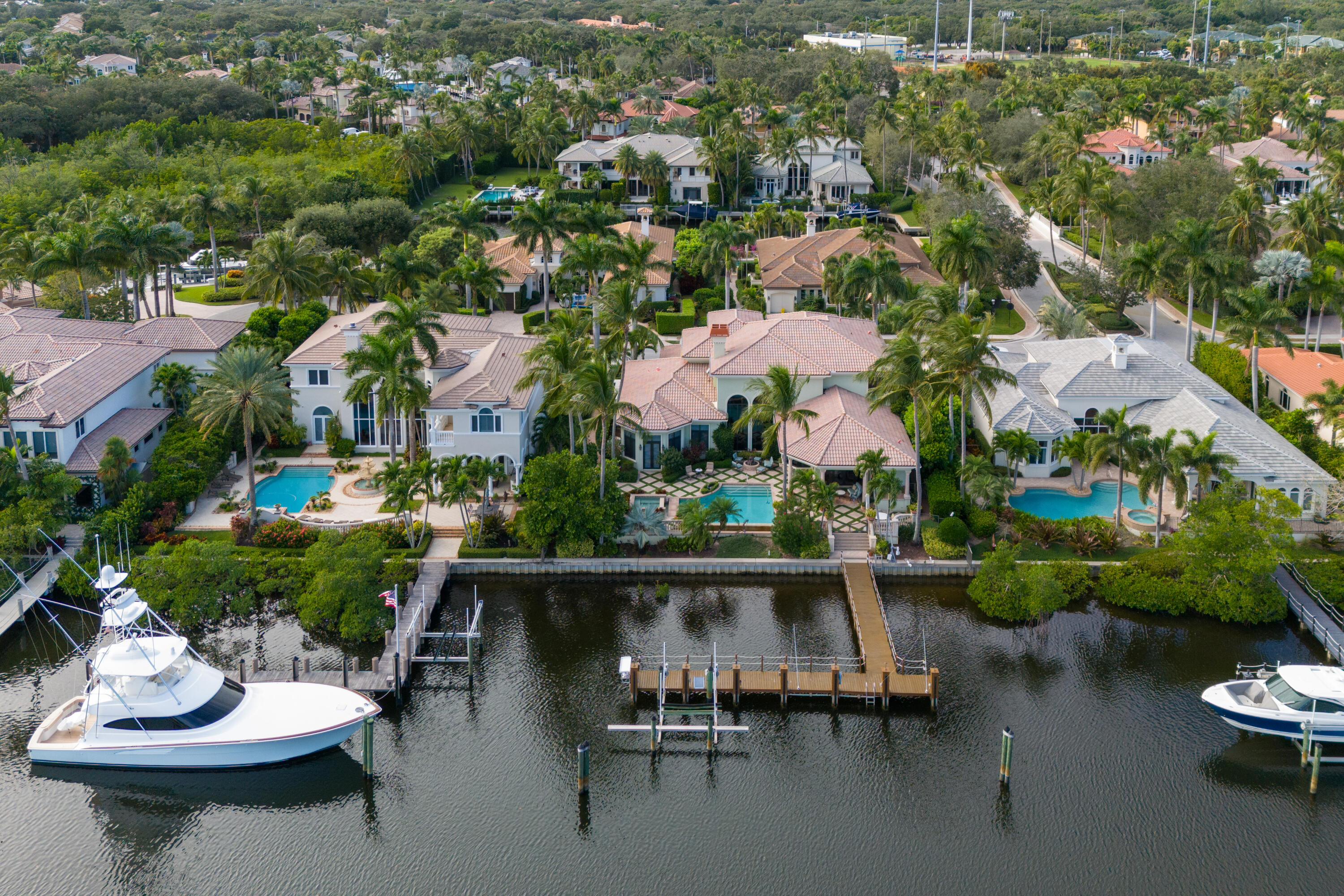 HARBOUR ISLES - Residential