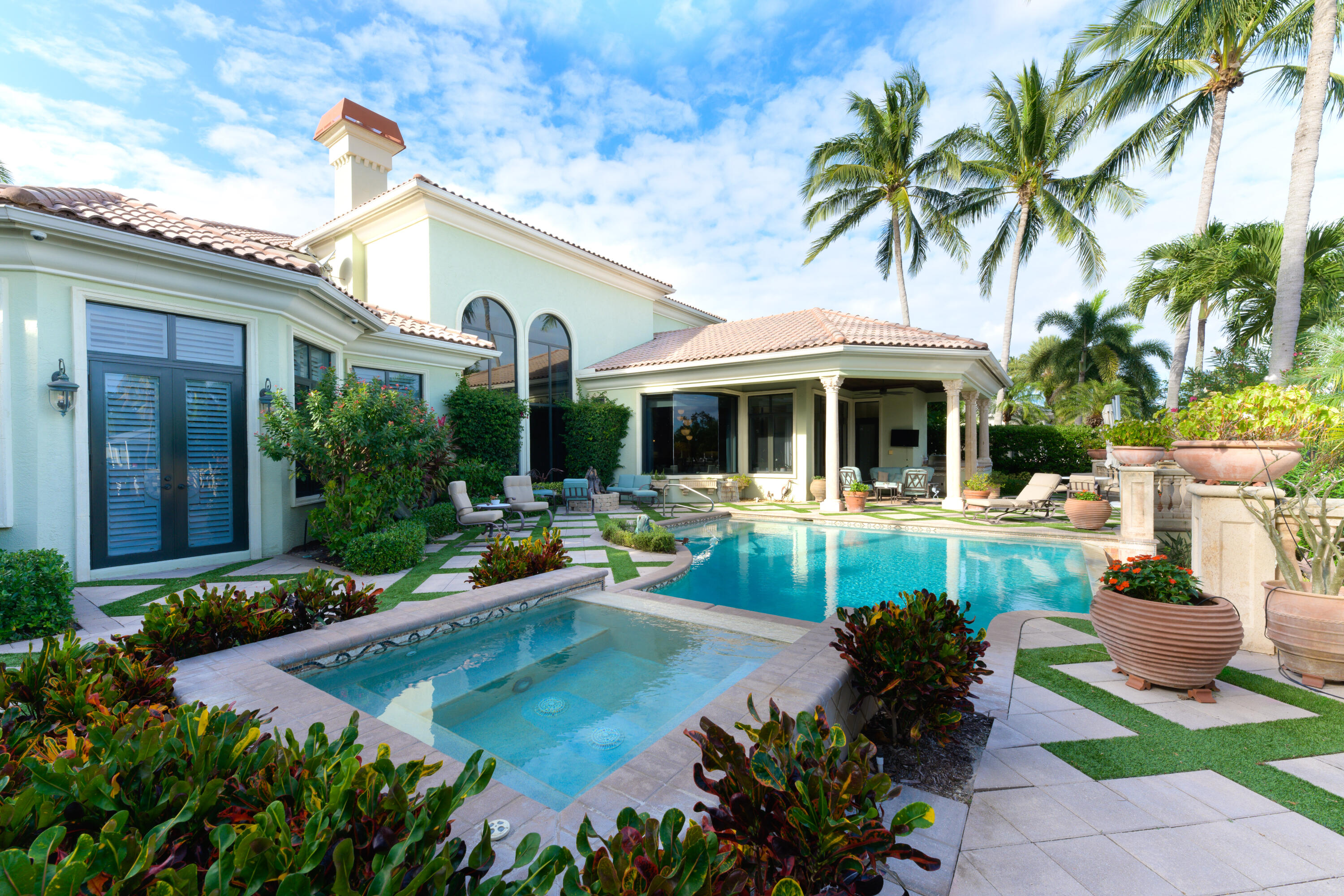 HARBOUR ISLES - Residential