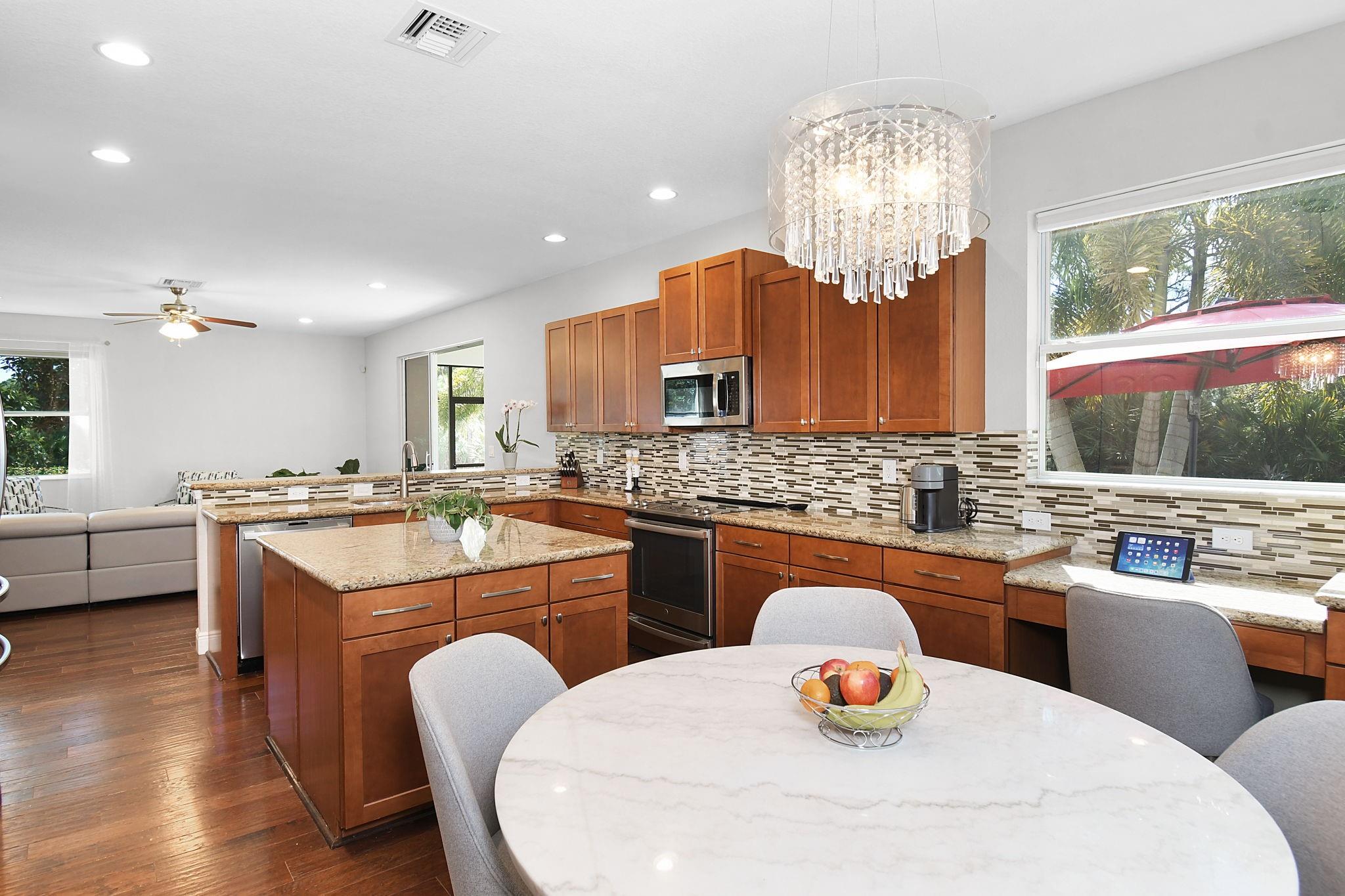 Pineapple Plantation 9 - Residential