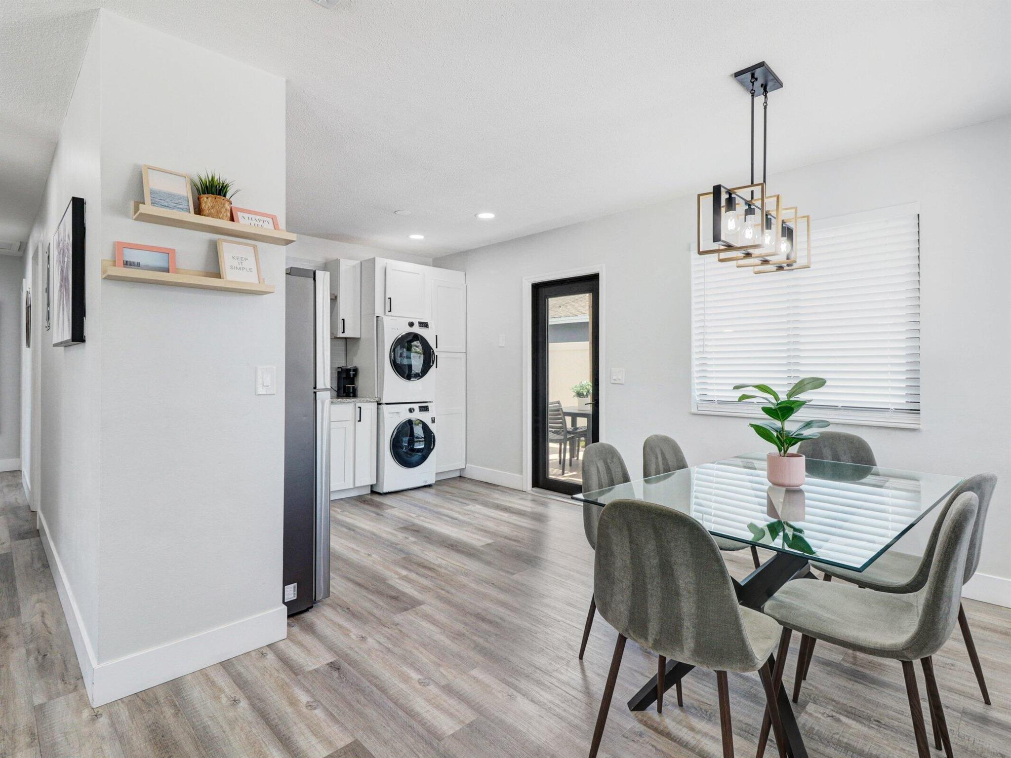 S/D OF 9-46-43 IN - Residential Income