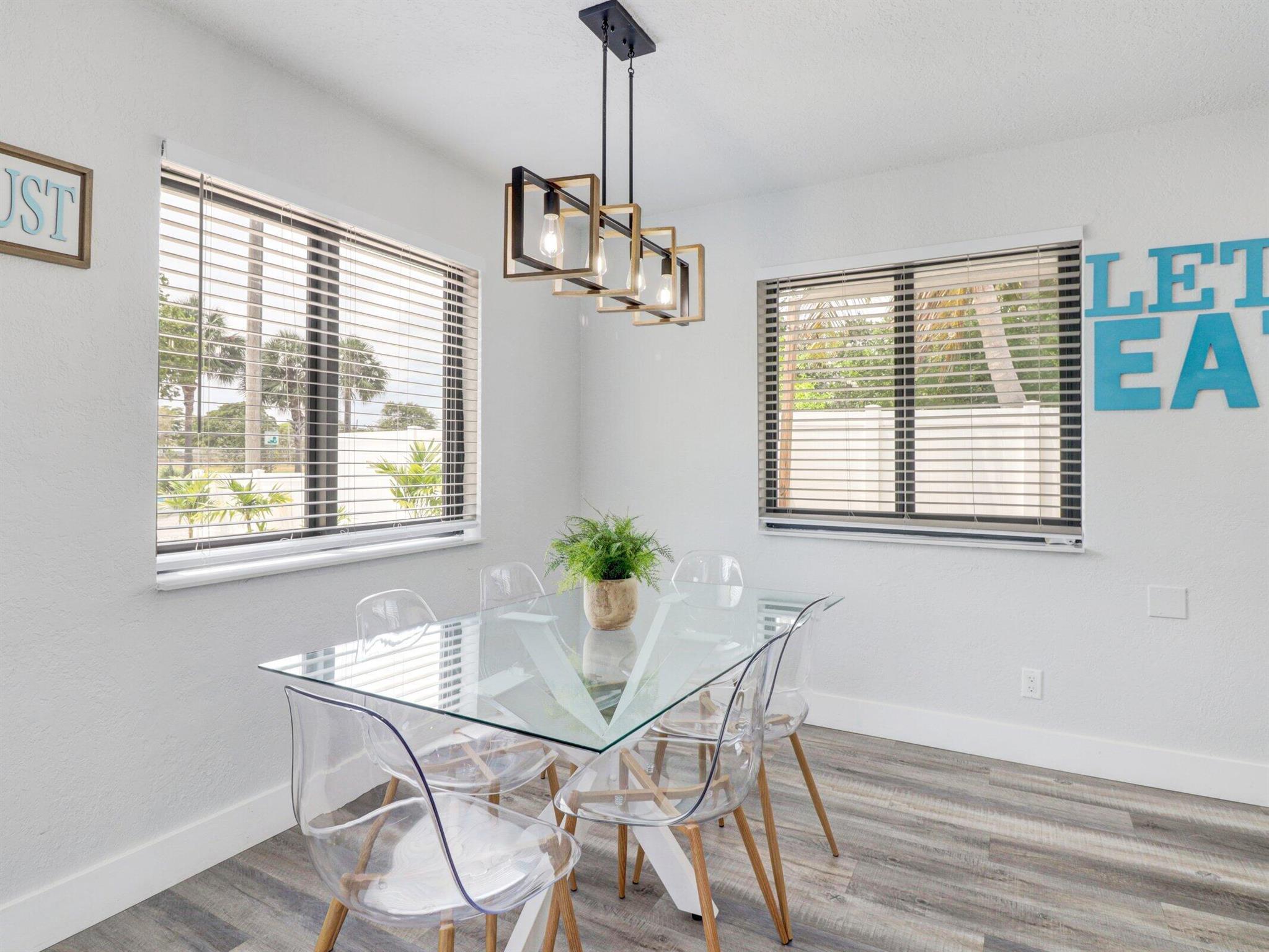 S/D OF 9-46-43 IN - Residential Income