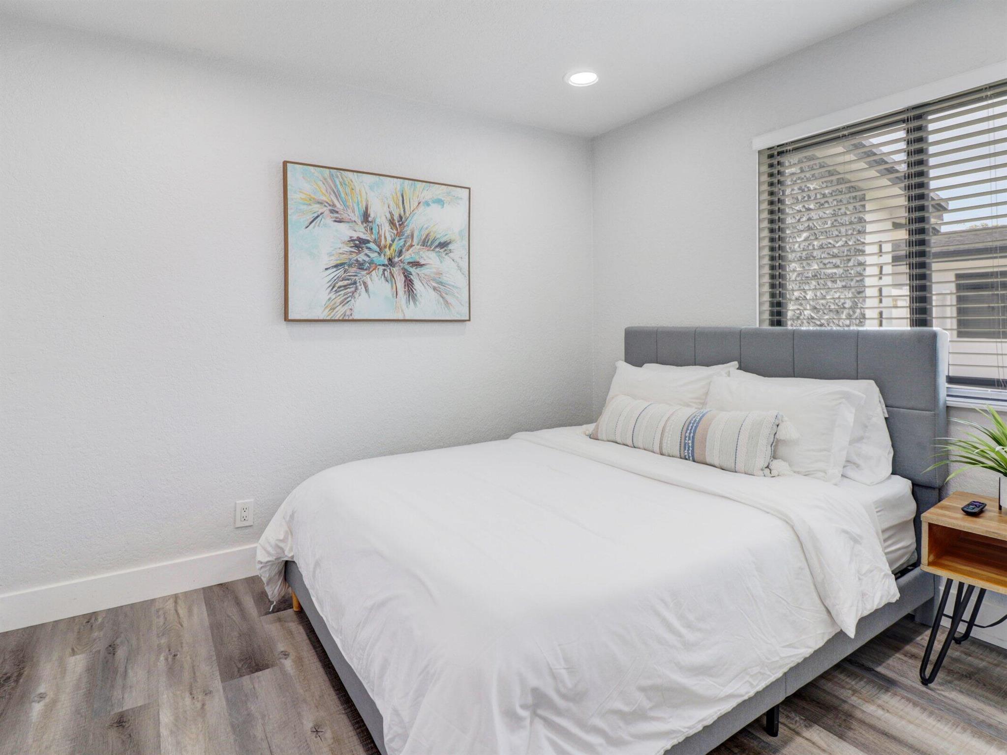 S/D OF 9-46-43 IN - Residential Income