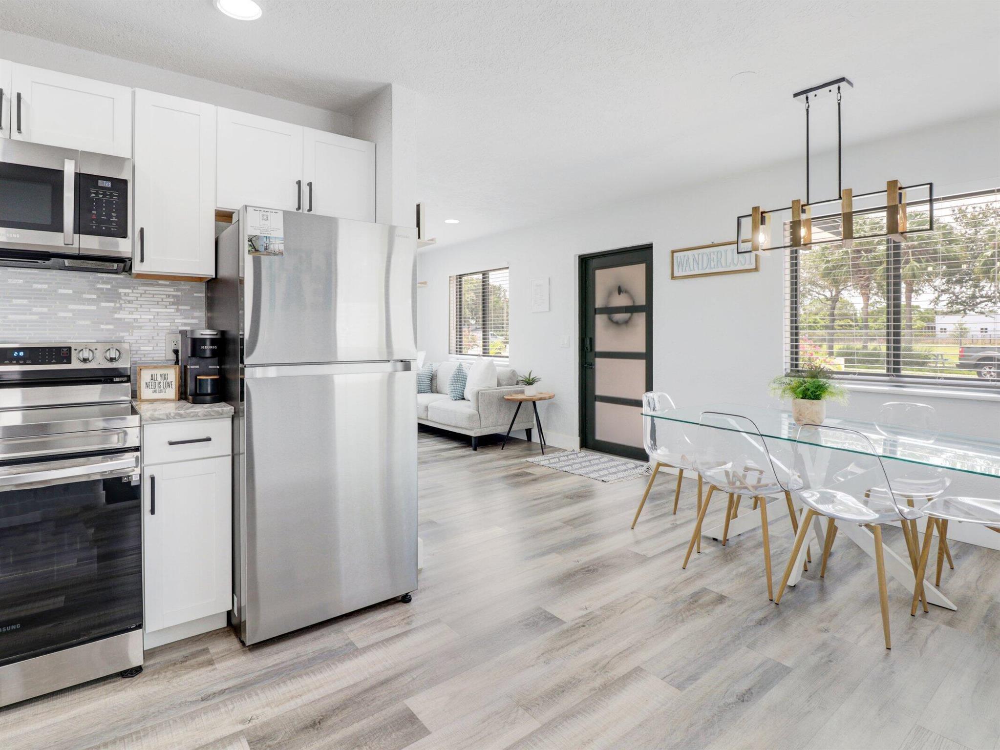 S/D OF 9-46-43 IN - Residential Income