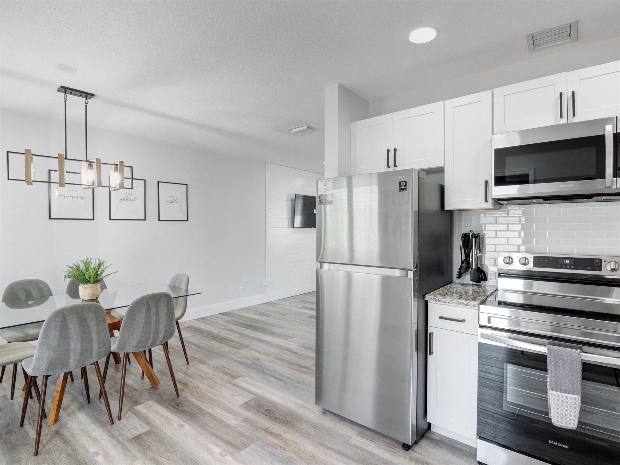 S/D OF 9-46-43 IN - Residential Income