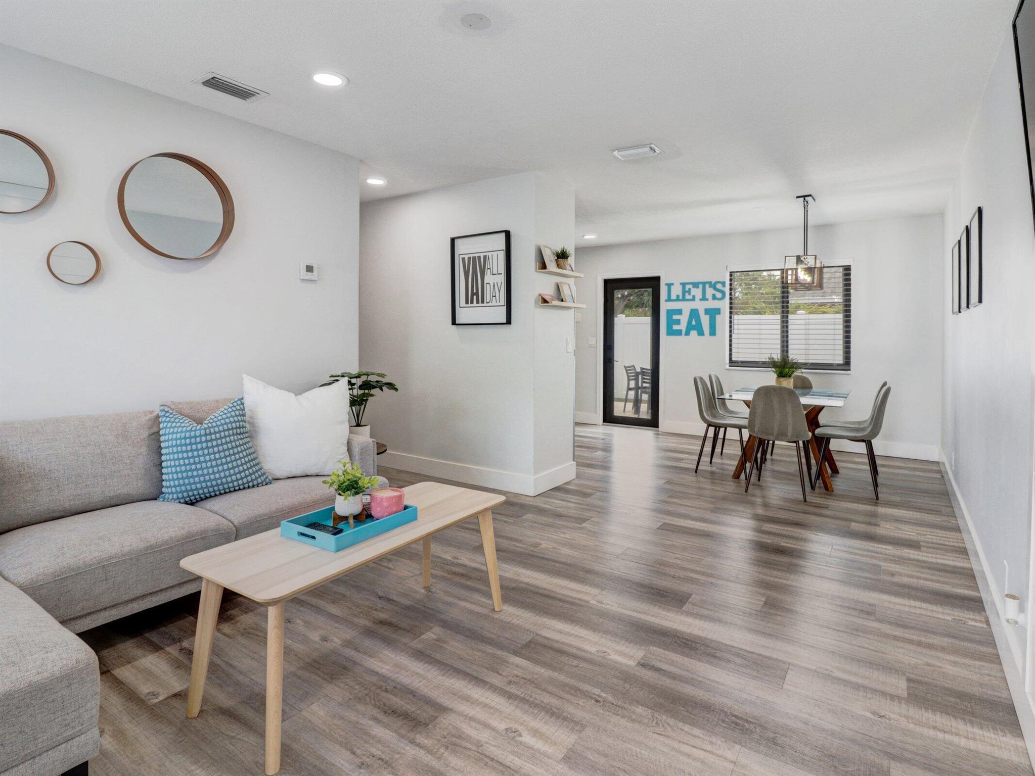 S/D OF 9-46-43 IN - Residential Income