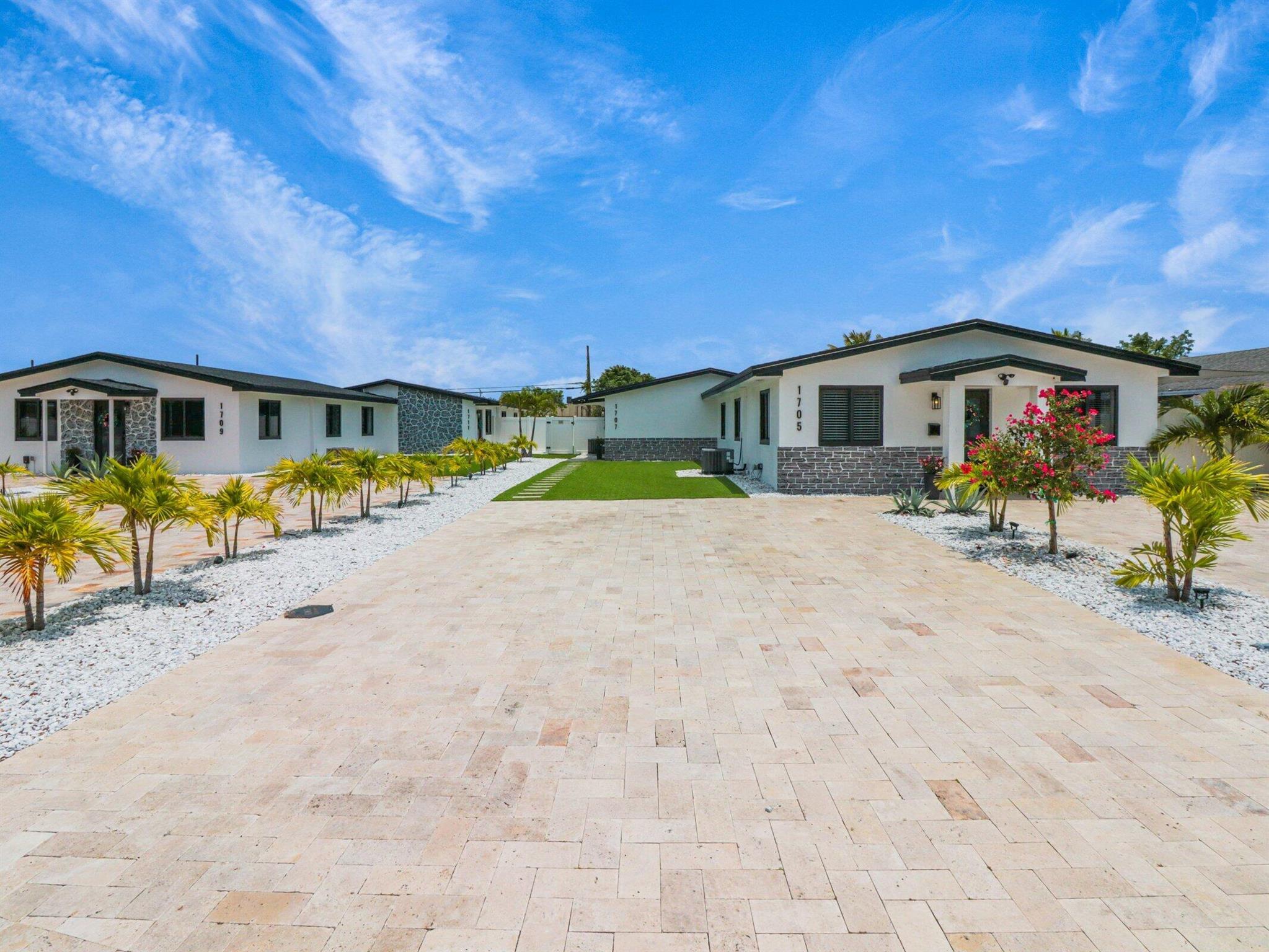 S/D OF 9-46-43 IN - Residential Income