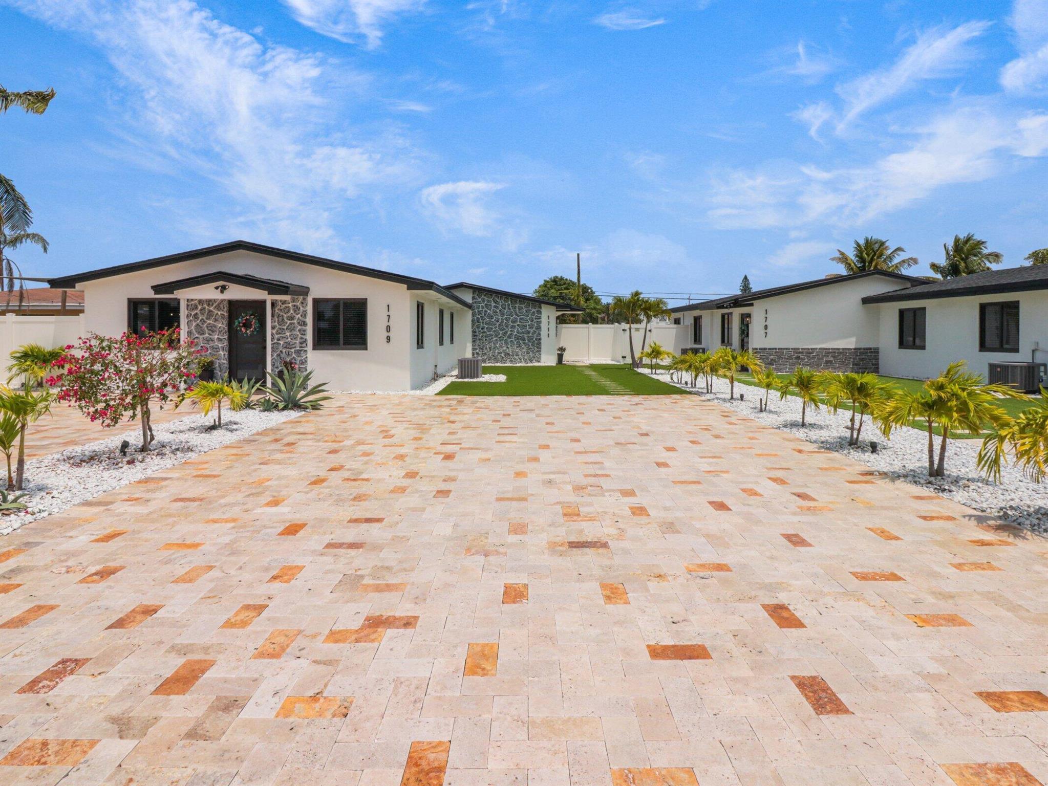 S/D OF 9-46-43 IN - Residential Income