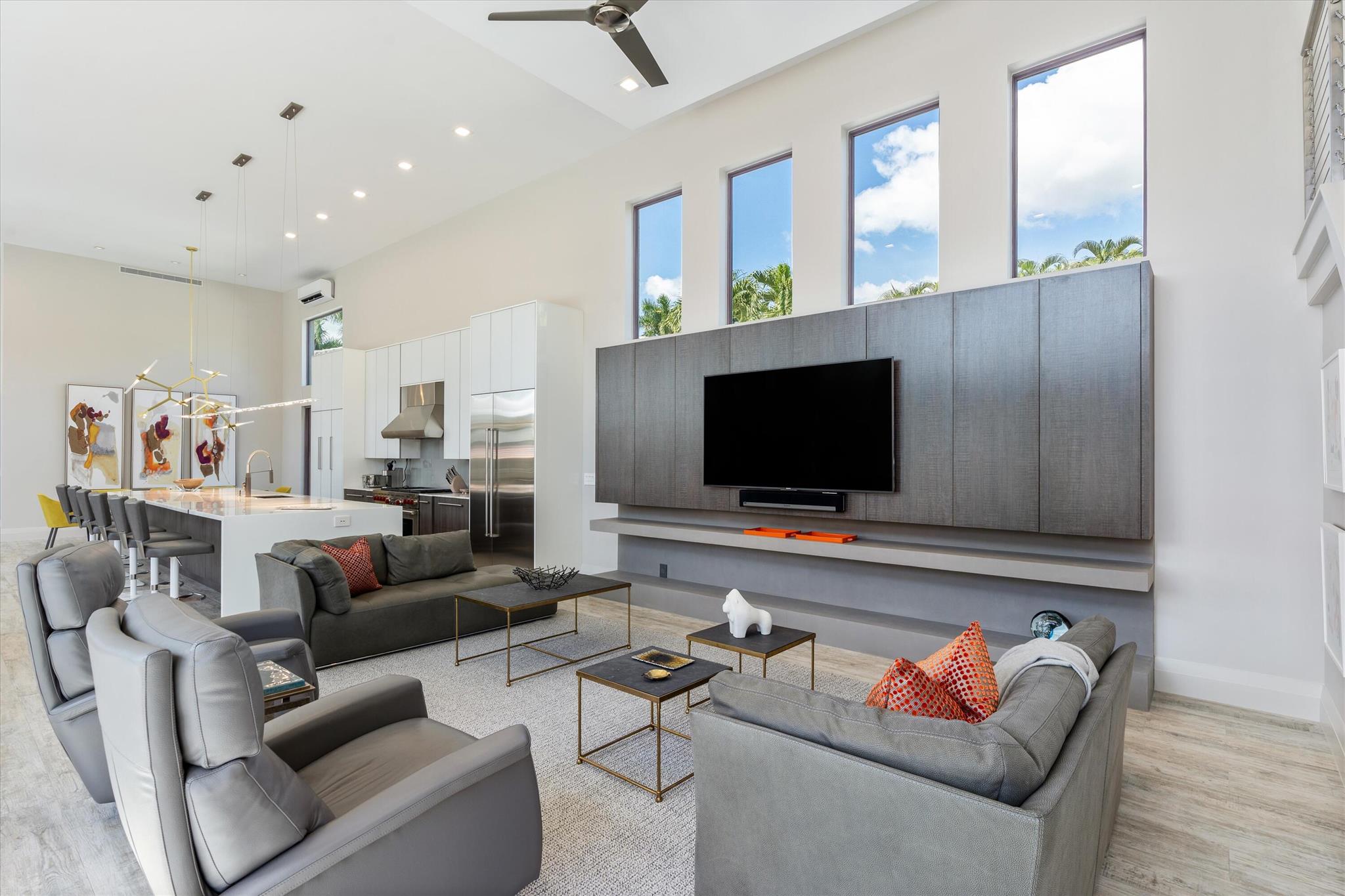 ROYAL HIDDEN COVE / POLO - Residential