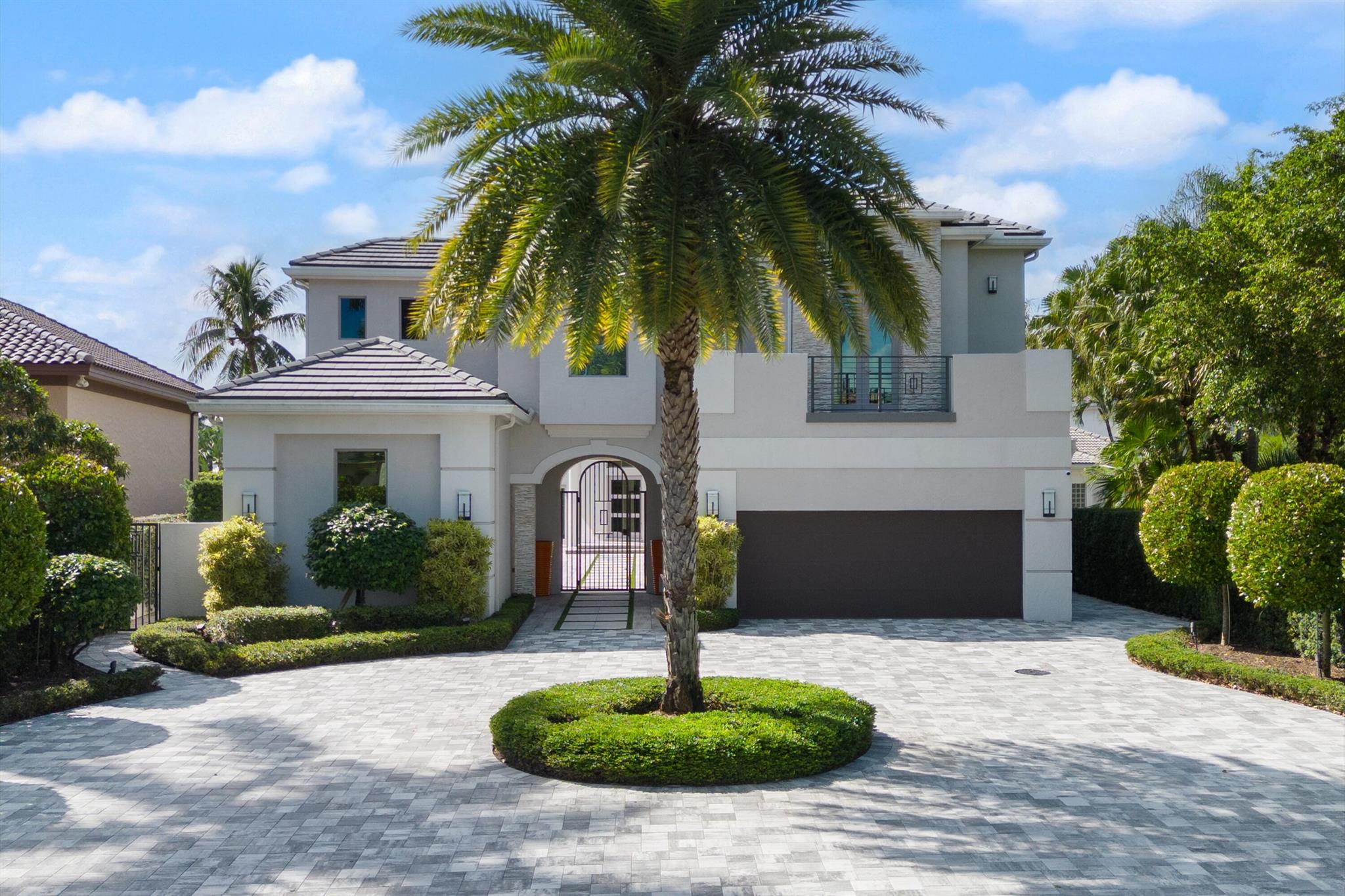 ROYAL HIDDEN COVE / POLO - Residential