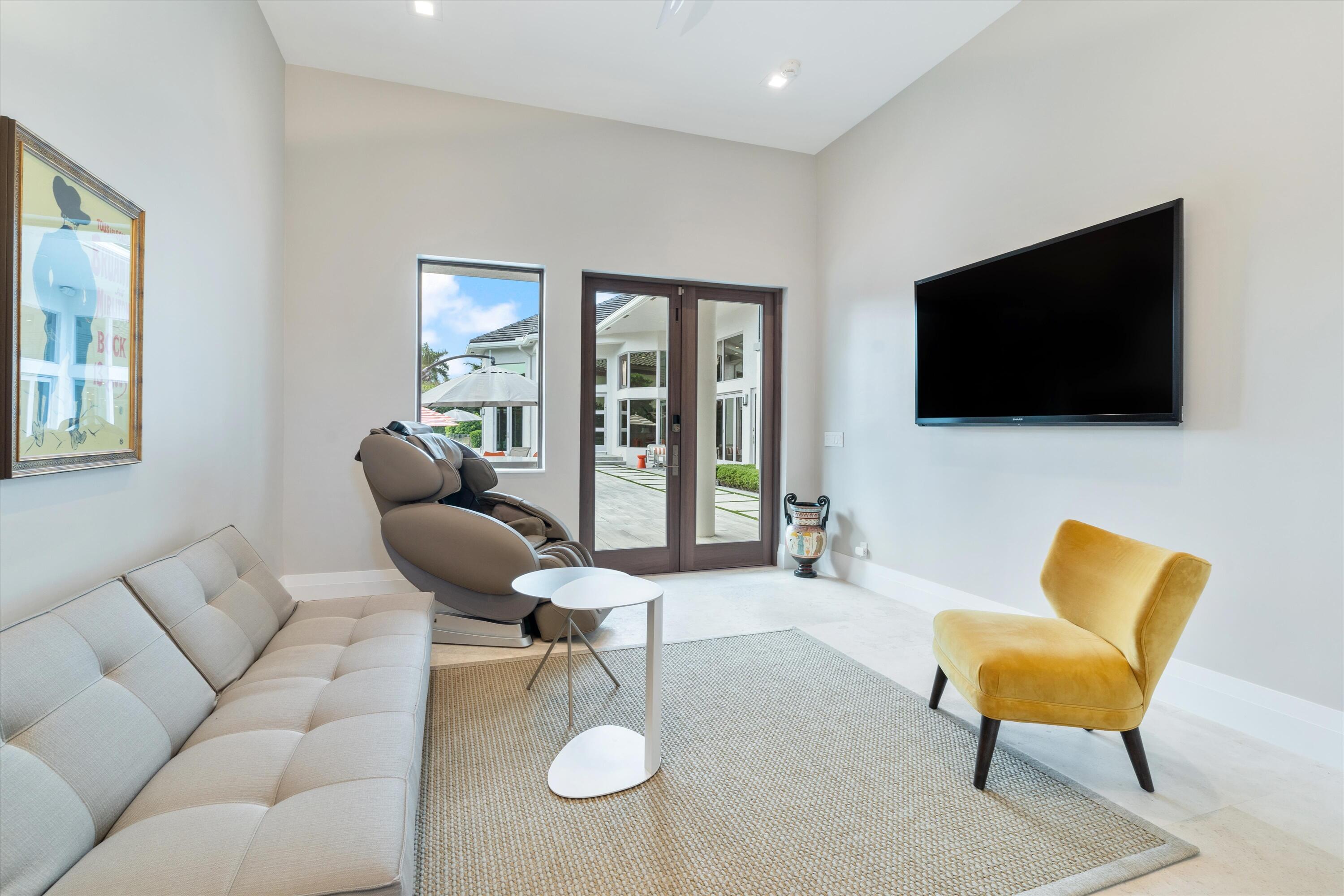 ROYAL HIDDEN COVE / POLO CLUB - Residential