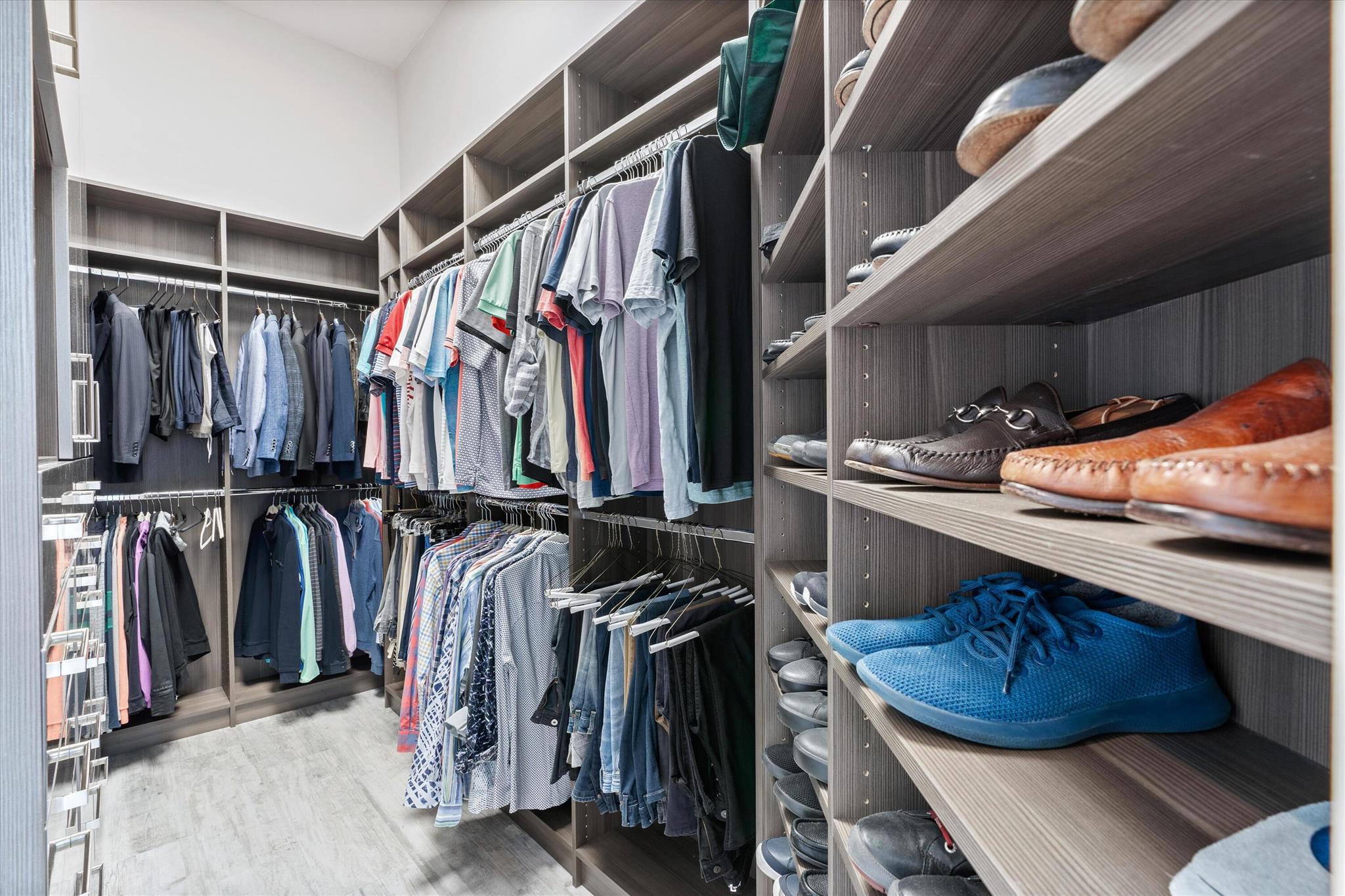 ROYAL HIDDEN COVE / POLO - Residential