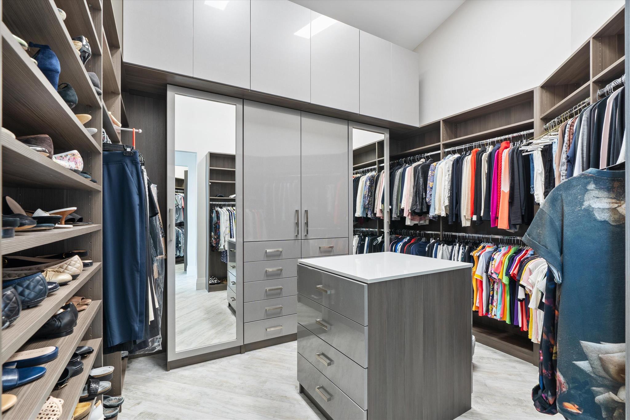 ROYAL HIDDEN COVE / POLO - Residential