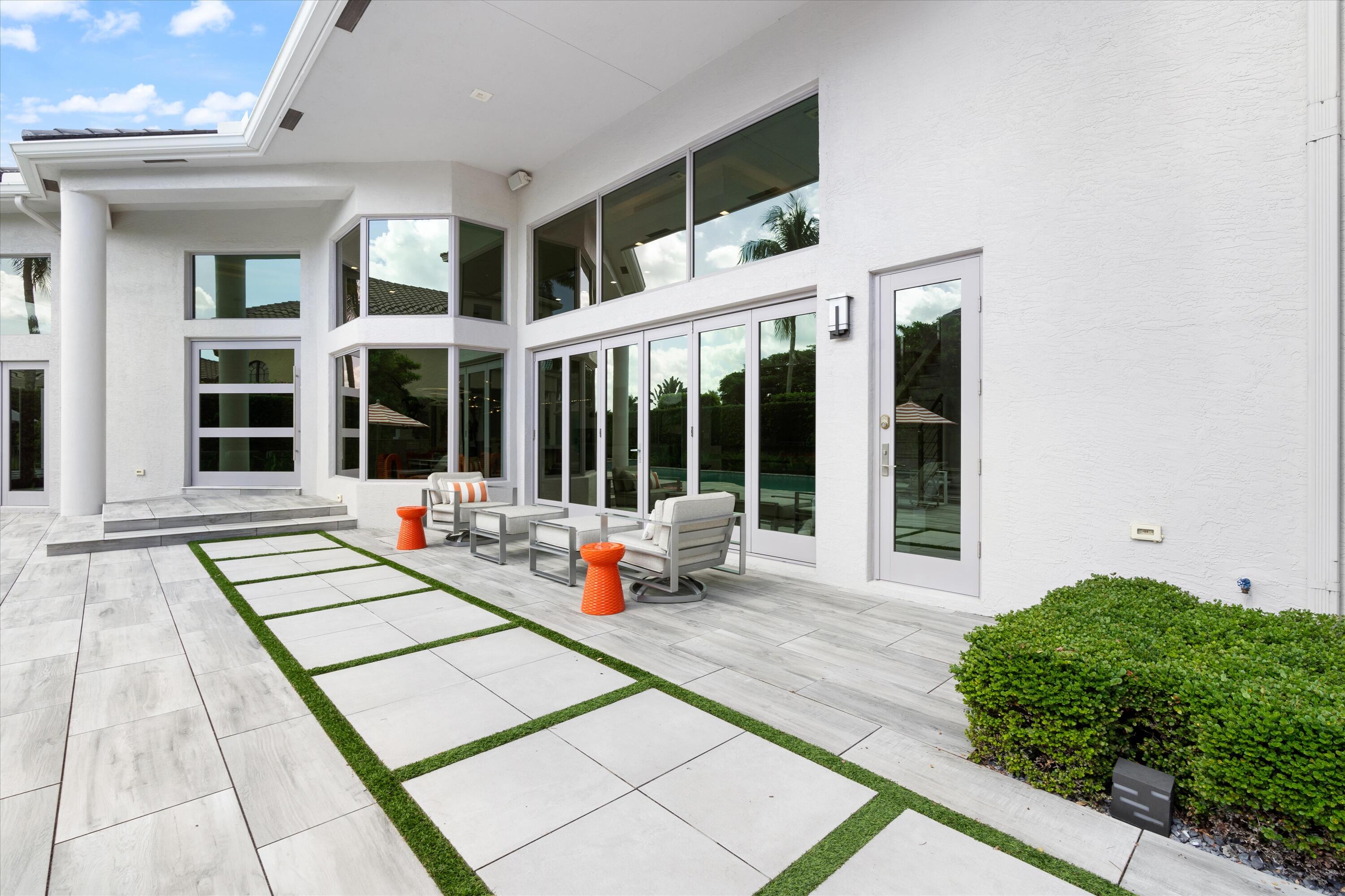 ROYAL HIDDEN COVE / POLO CLUB - Residential