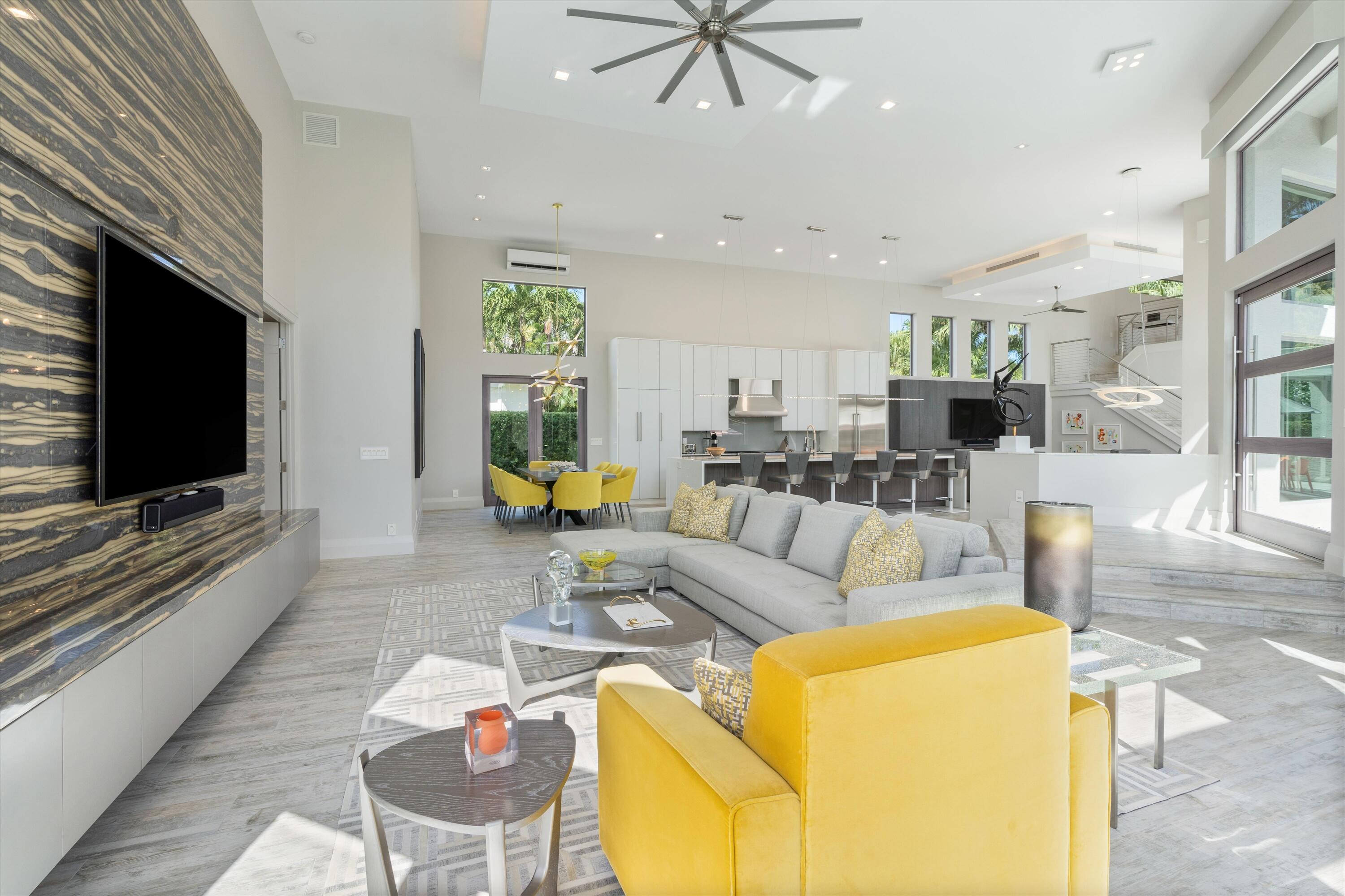 ROYAL HIDDEN COVE / POLO CLUB - Residential