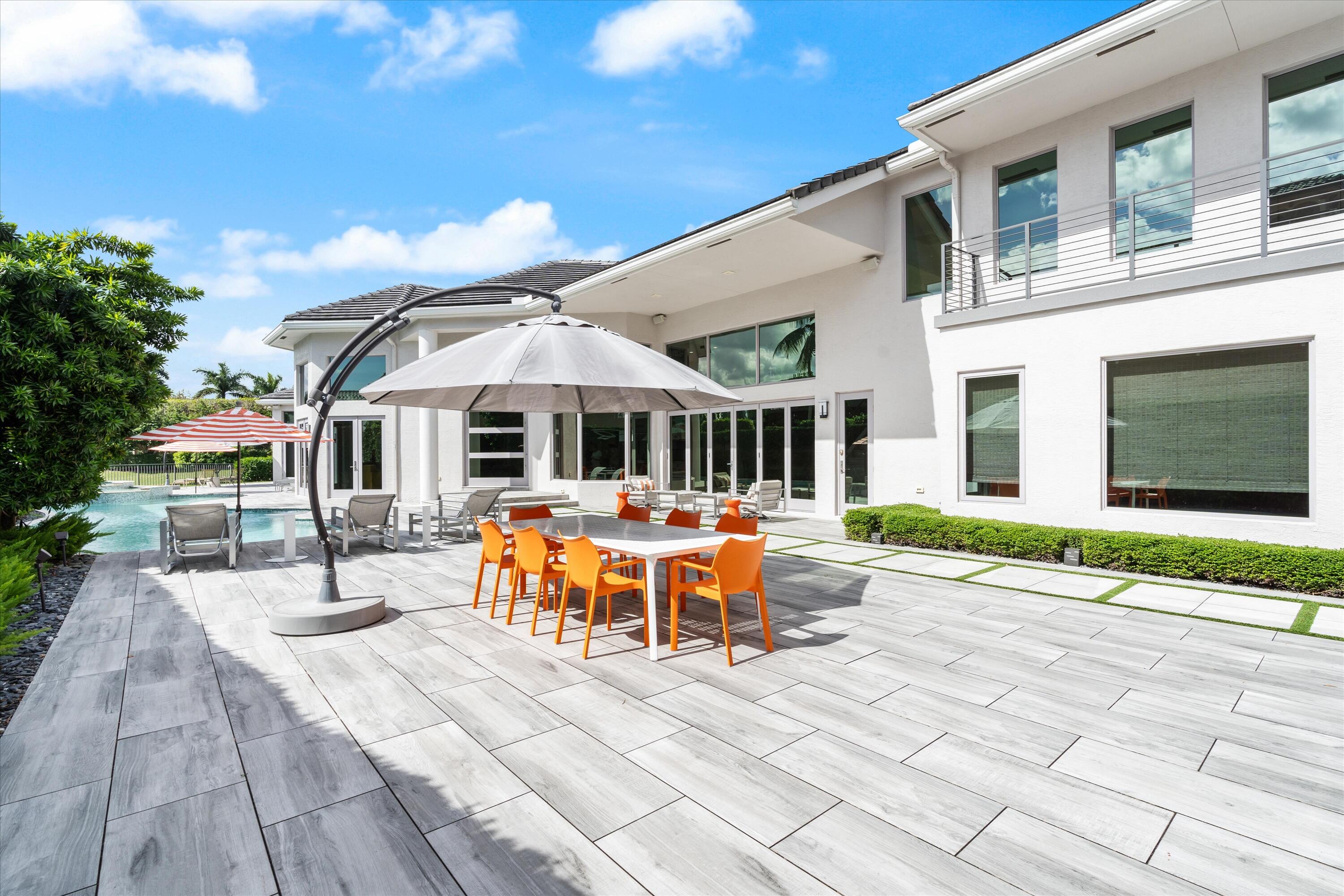 ROYAL HIDDEN COVE / POLO CLUB - Residential