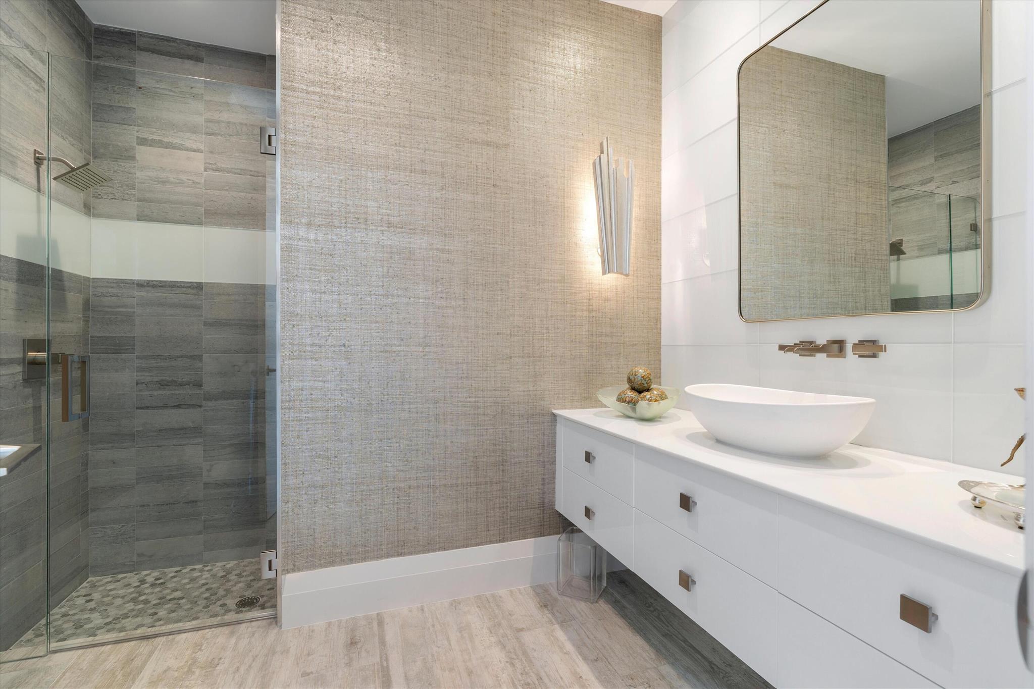 ROYAL HIDDEN COVE / POLO - Residential