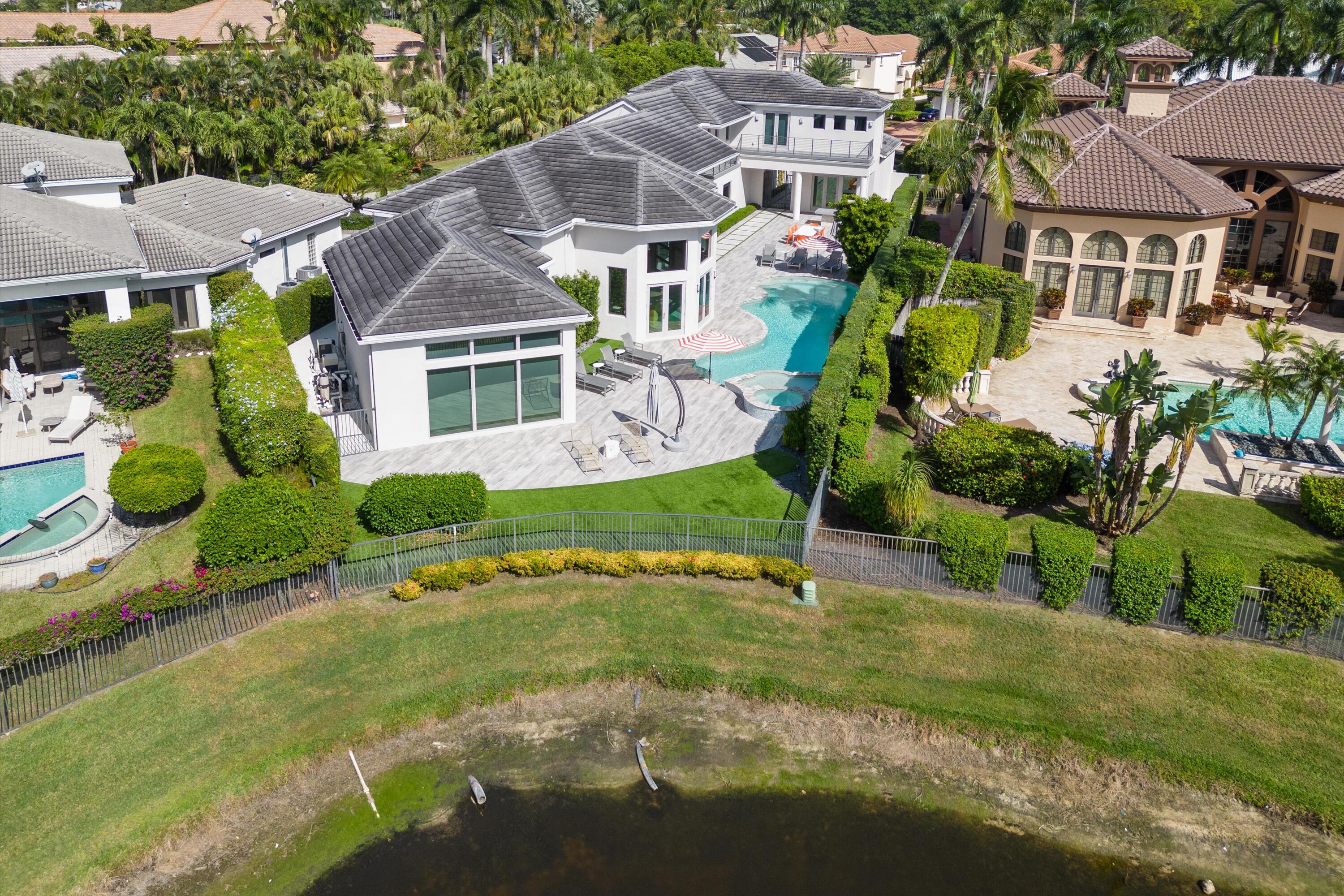 ROYAL HIDDEN COVE / POLO CLUB - Residential