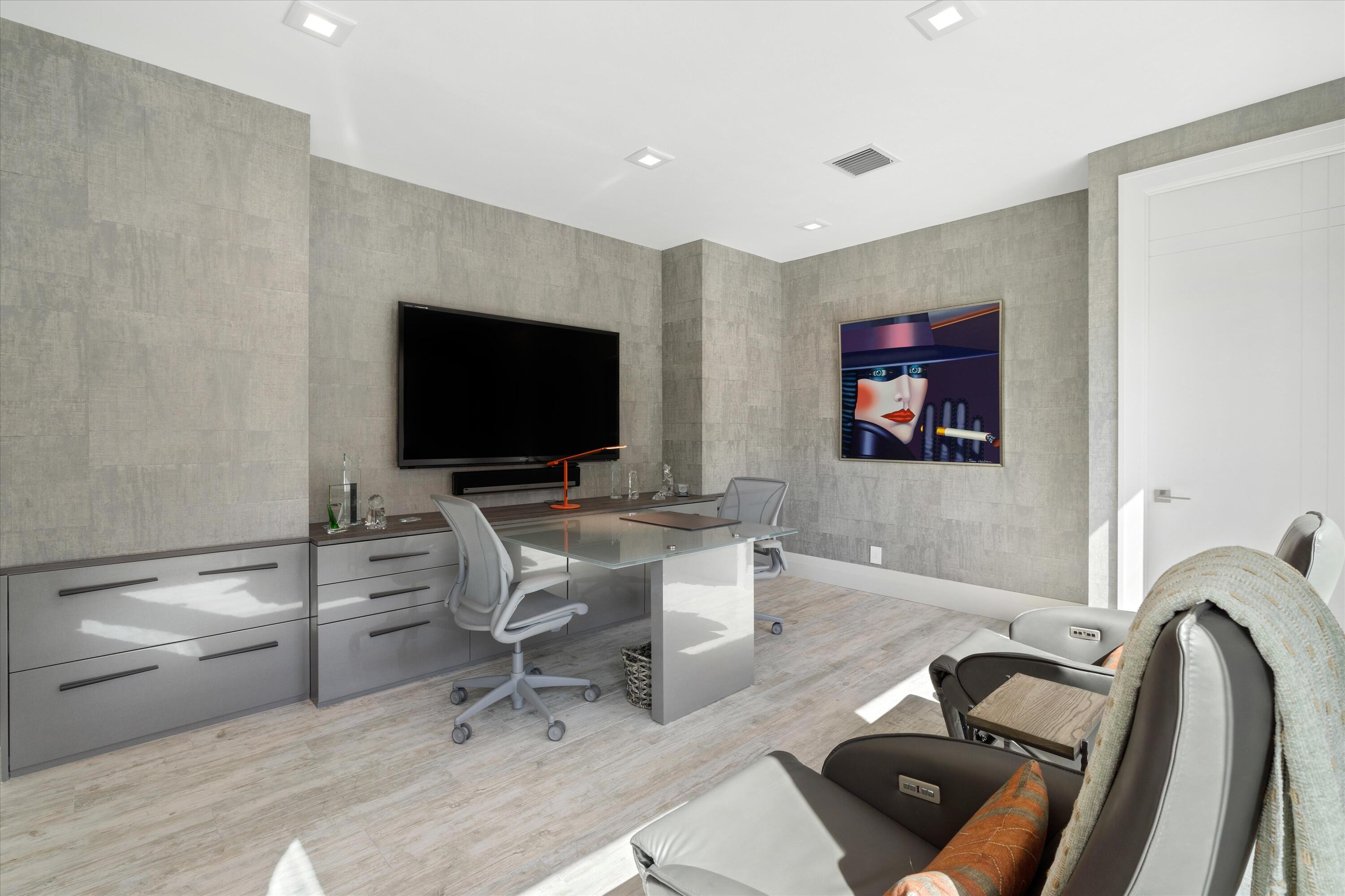 ROYAL HIDDEN COVE / POLO CLUB - Residential