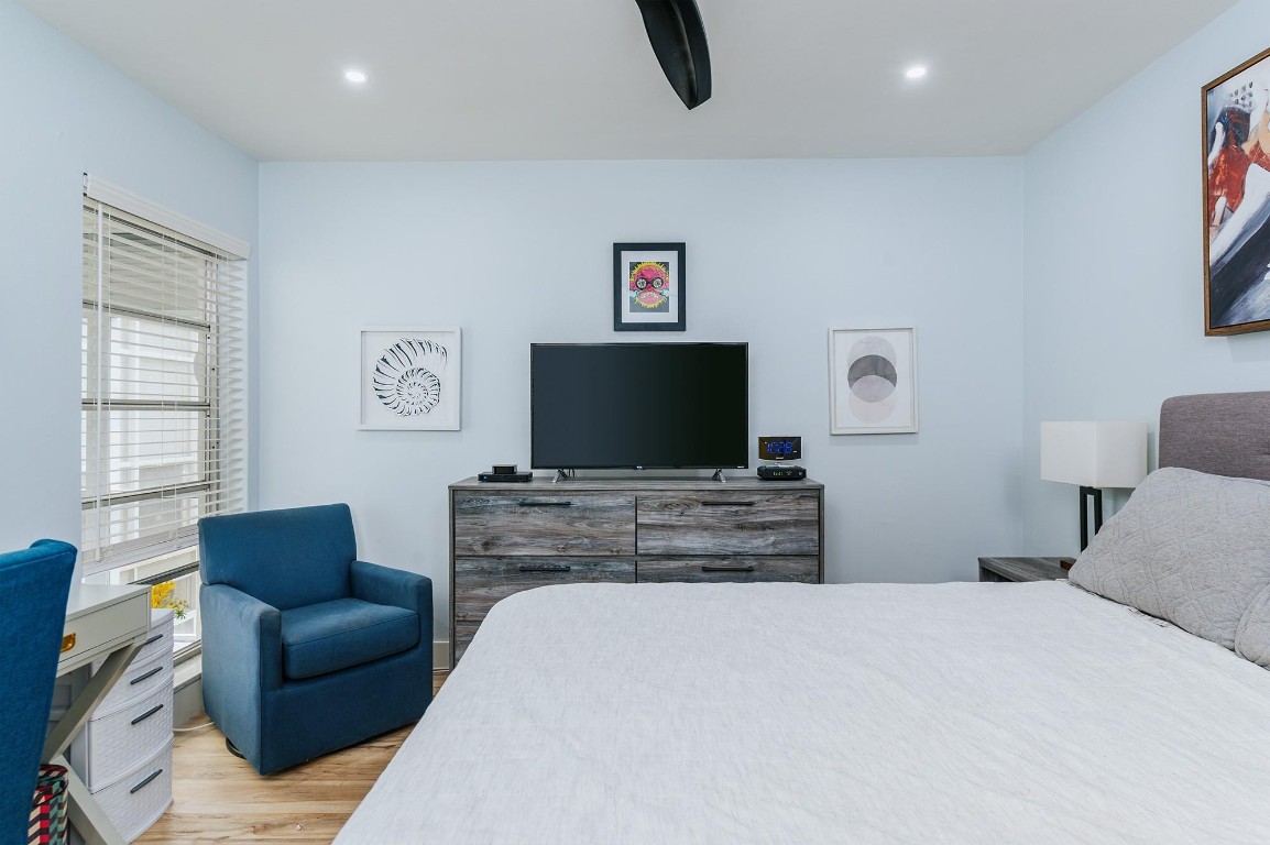 River Shores Condo - Residential Lease