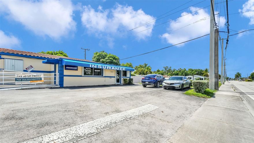 An absolutely great opportunity to own a commercial building in a very busy corridor in Miami. Centrally located to many cities. A thriving Insurance company was at this location , great foot traffic and visibility. Can be kept as professional building or repurposed as Dr office, daycare or many other types of businesses.