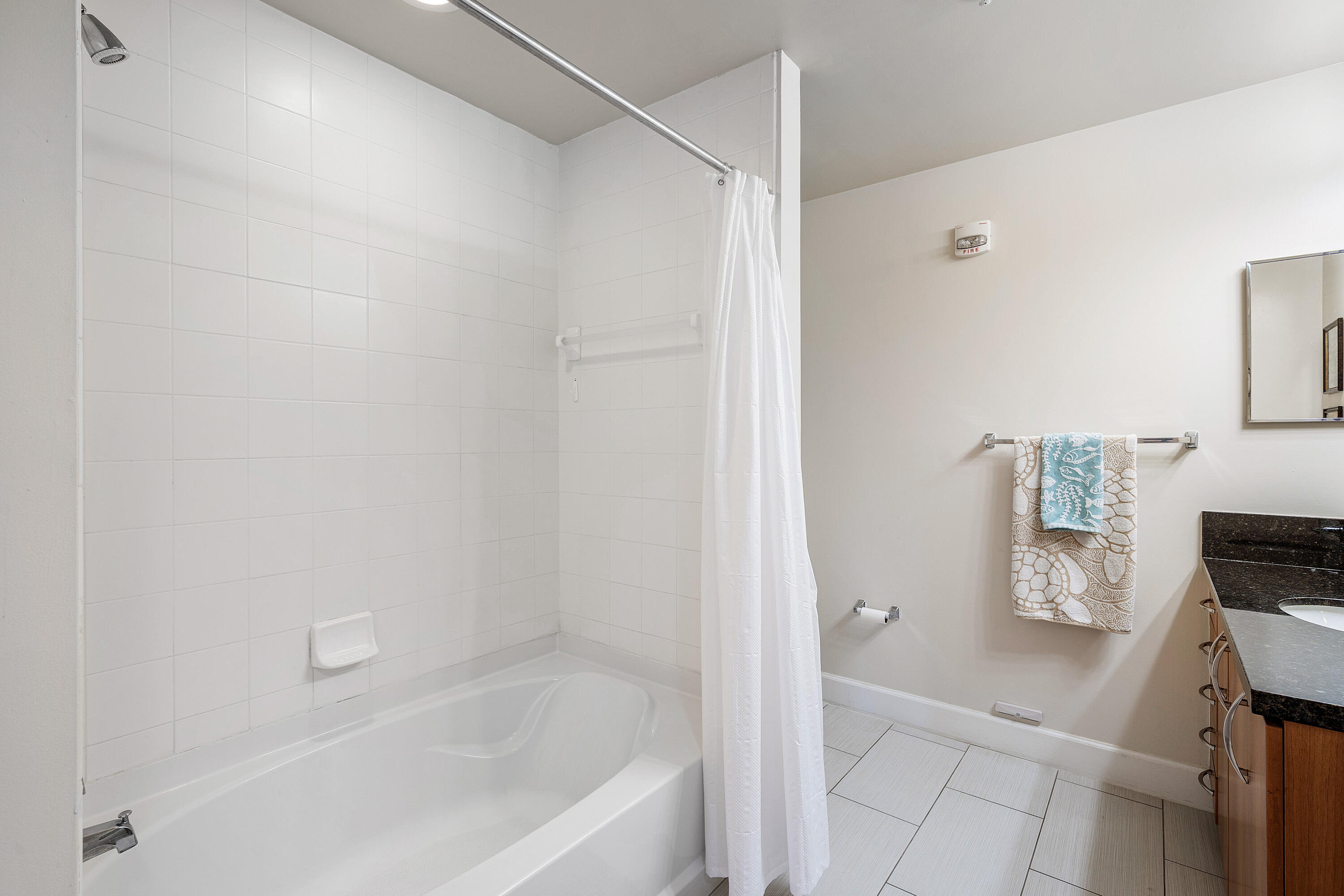 PINEAPPLE GROVE VILLAGE CONDO - Residential
