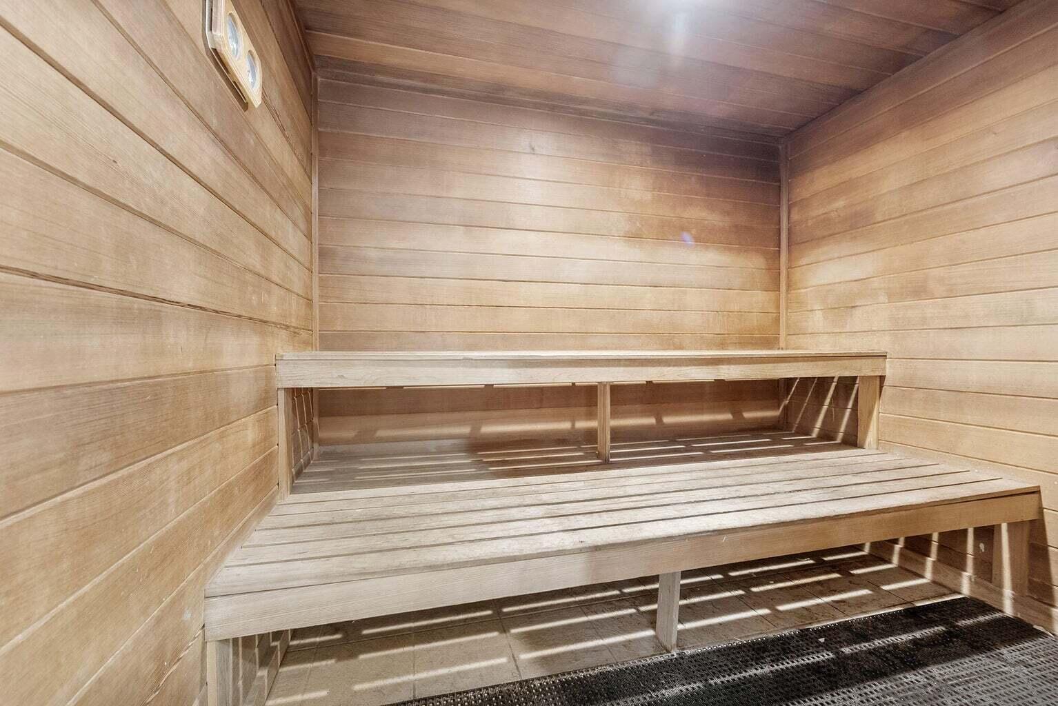 PINEAPPLE GROVE VILLAGE CONDO - Residential