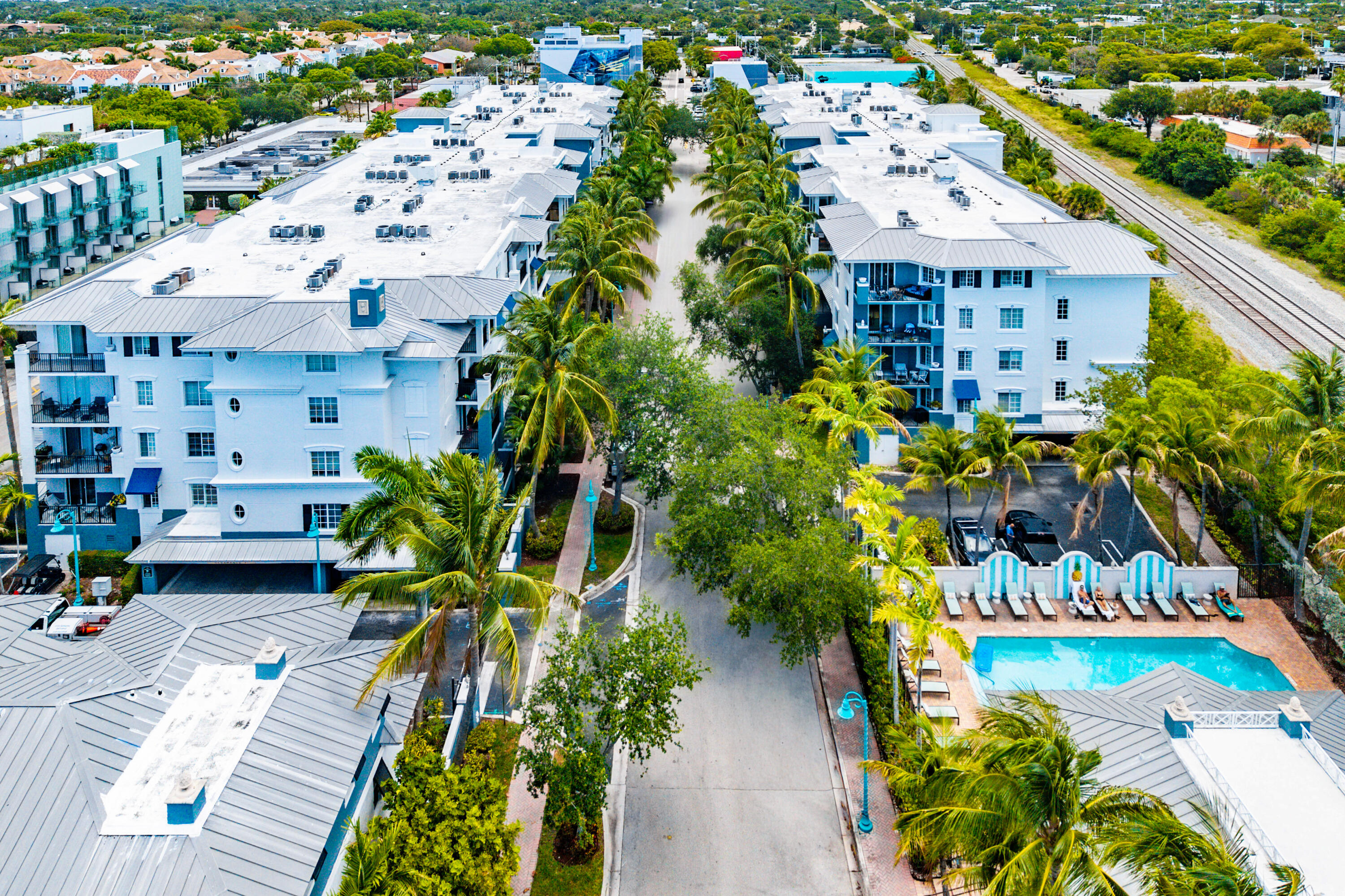 PINEAPPLE GROVE VILLAGE CONDO - Residential