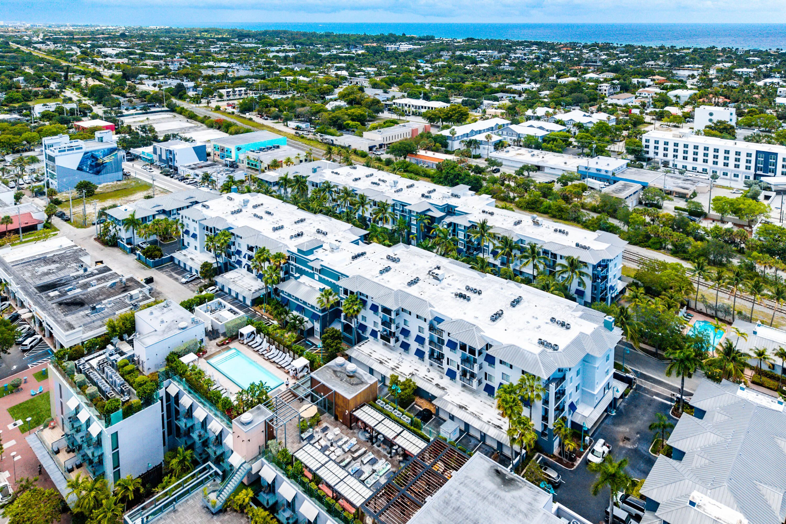 PINEAPPLE GROVE VILLAGE CONDO - Residential