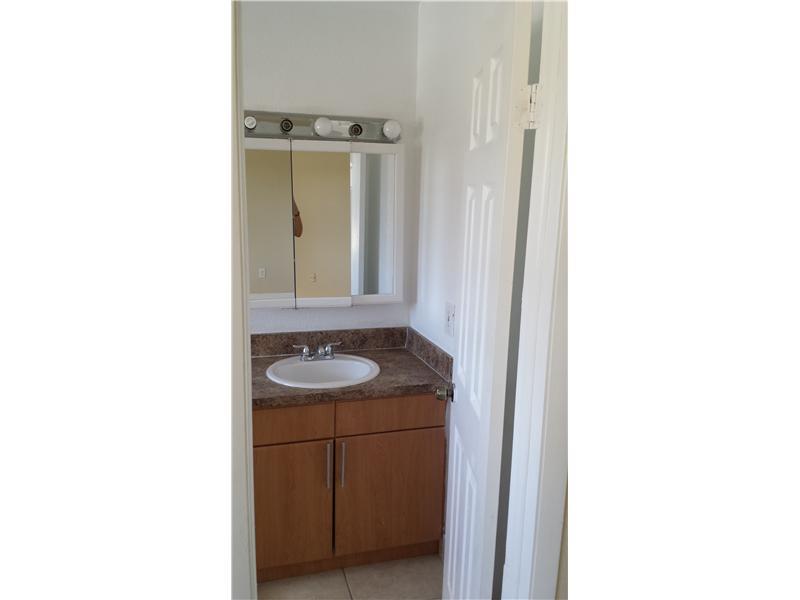 CLOVERLEAF GARDENS SEC 2 - Residential Lease