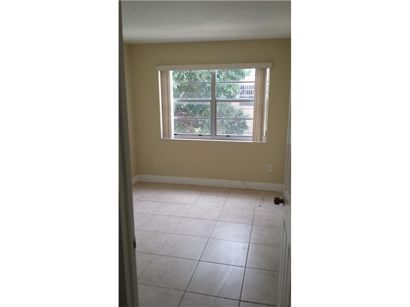 CLOVERLEAF GARDENS SEC 2 - Residential Lease