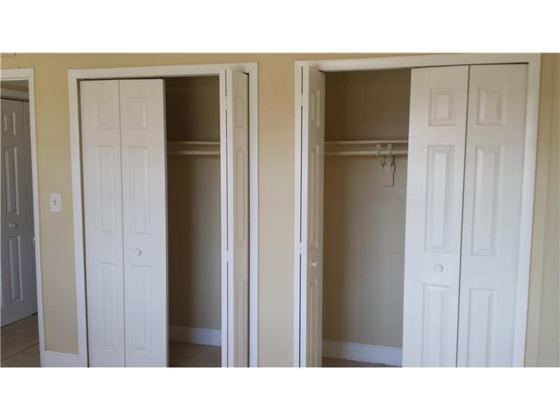 CLOVERLEAF GARDENS SEC 2 - Residential Lease