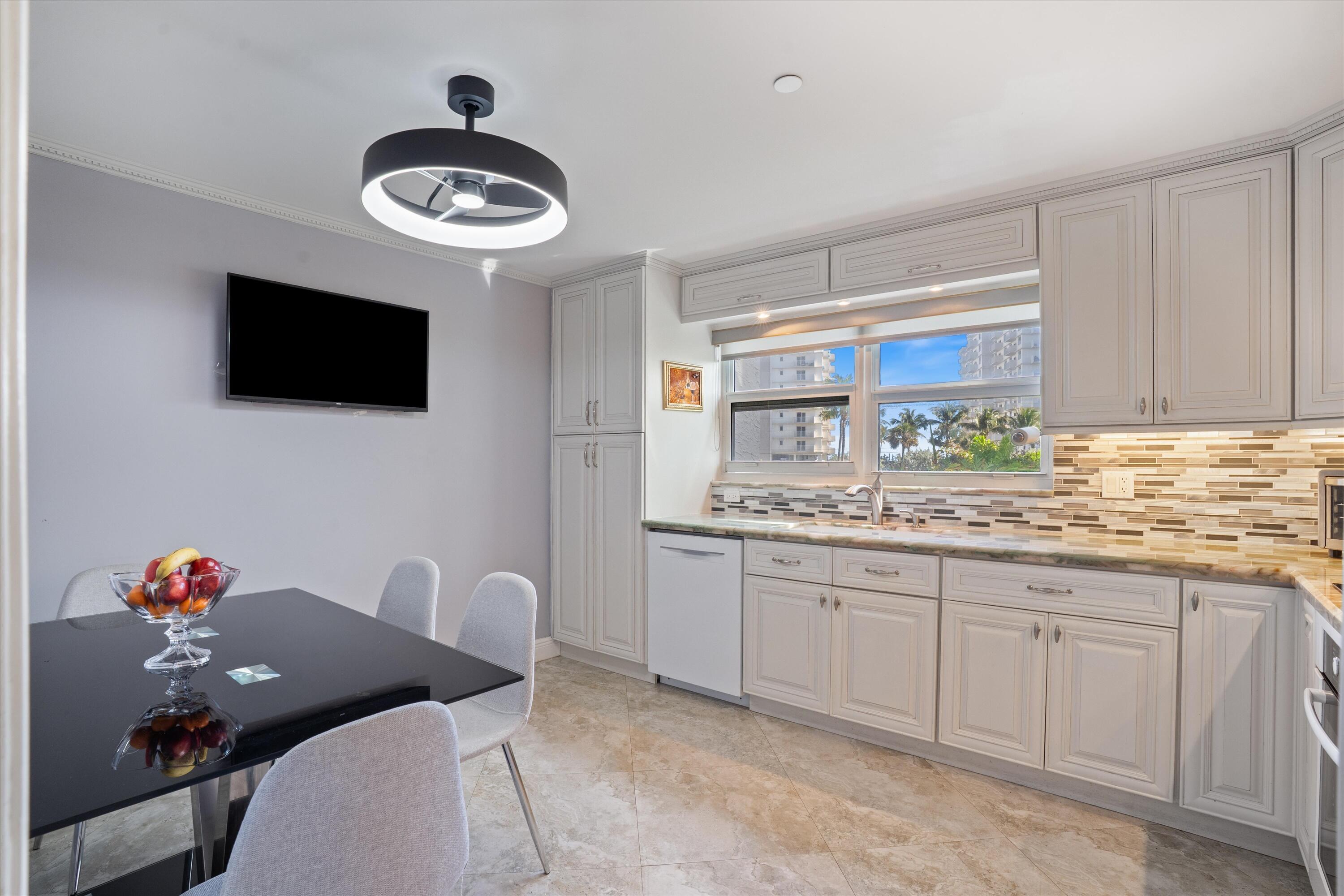 SEAGATE OF HIGHLAND CONDO - Residential