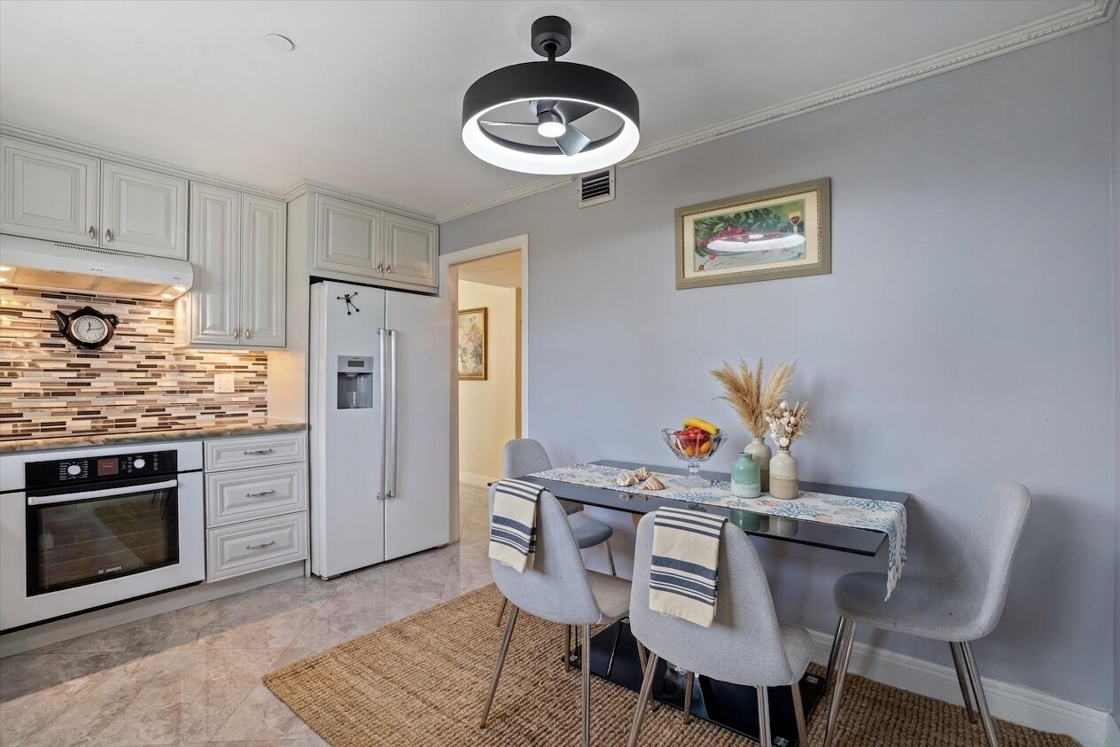 SEAGATE OF HIGHLAND CONDO - Residential