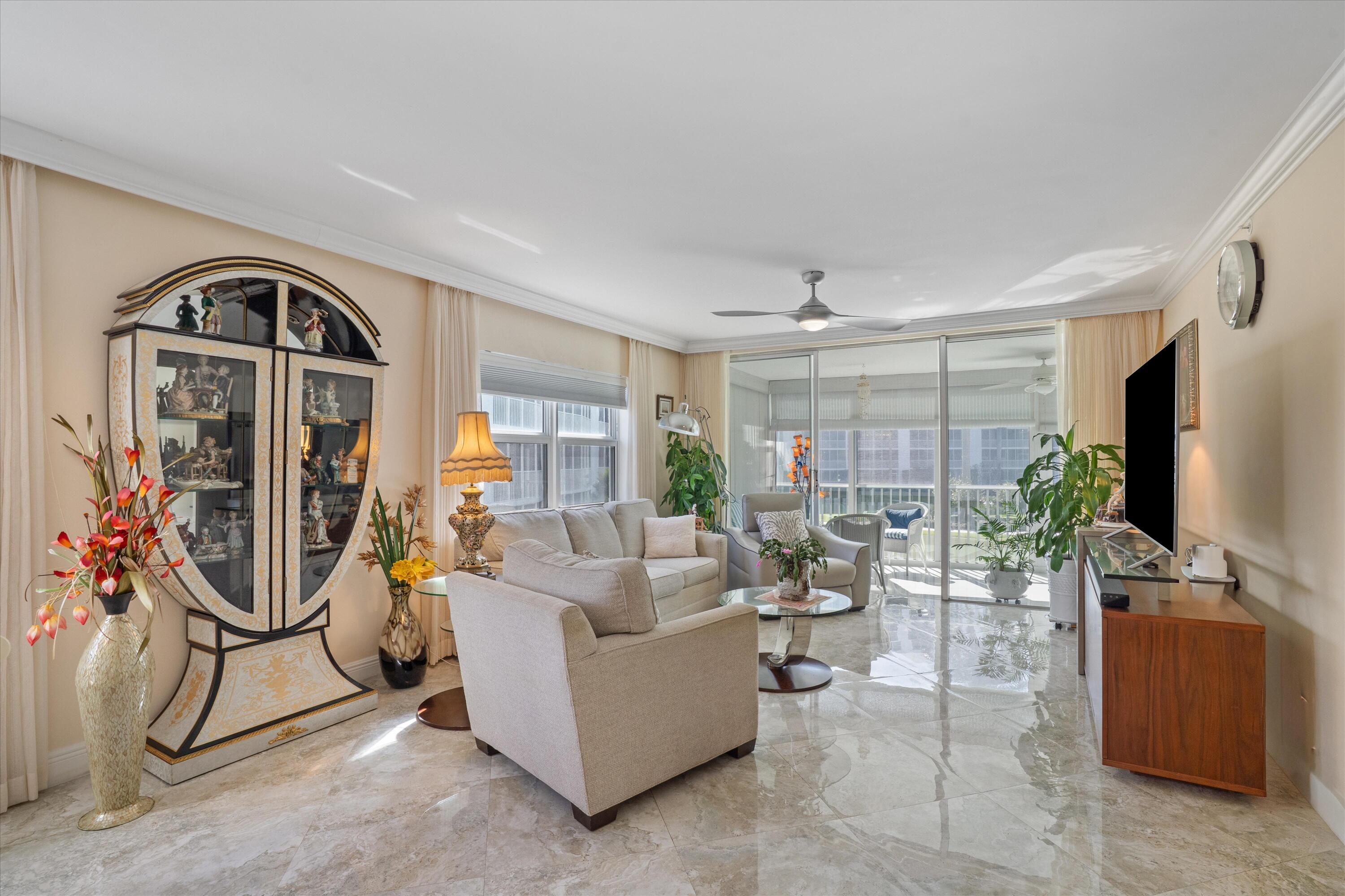 SEAGATE OF HIGHLAND CONDO - Residential