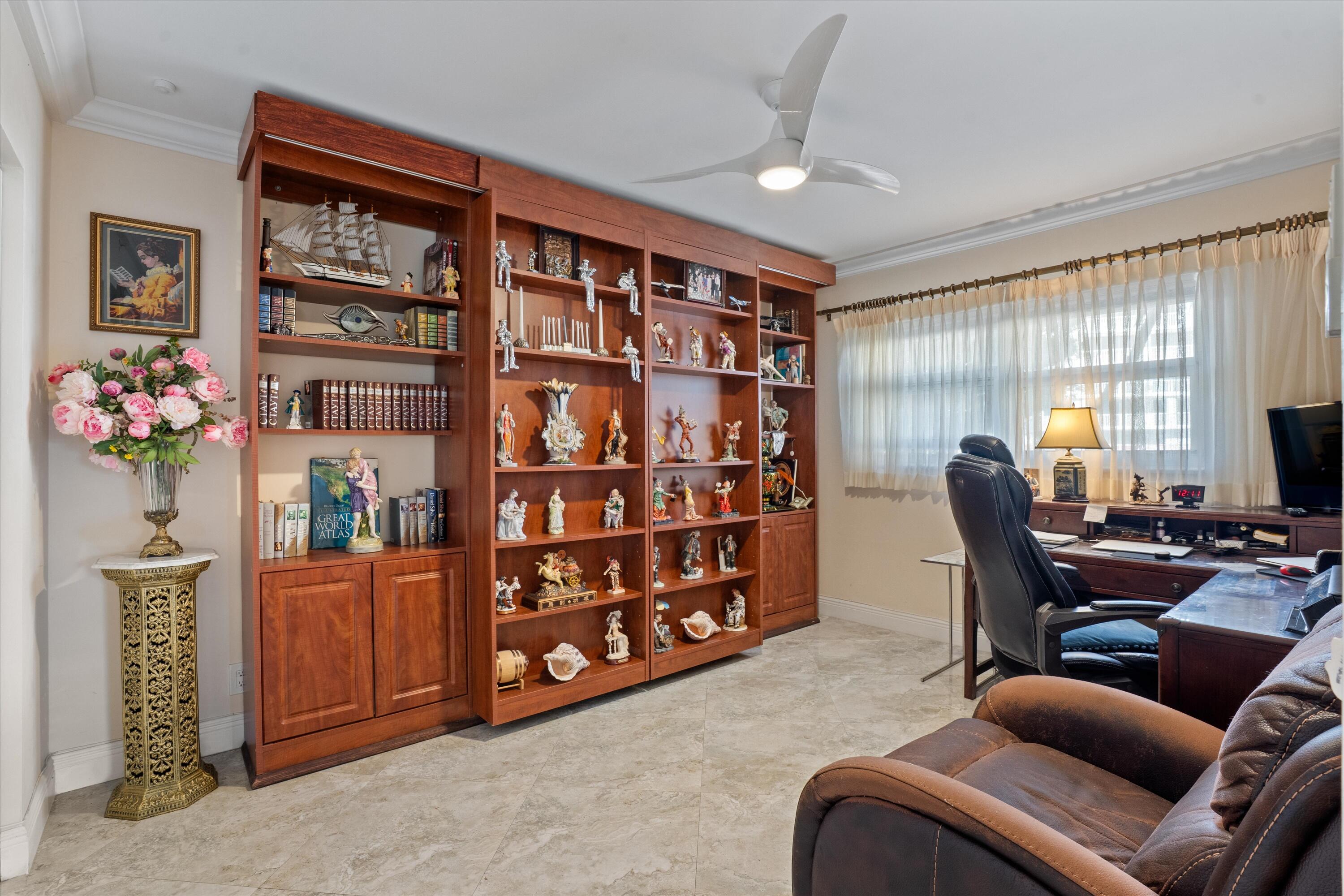 SEAGATE OF HIGHLAND CONDO - Residential