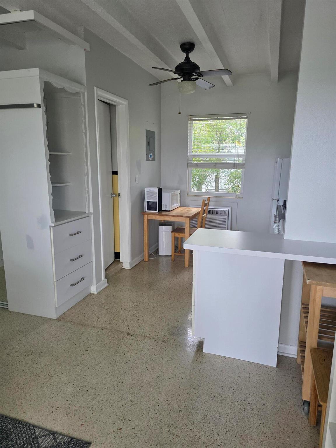 PALM BEACH SHORES - Residential Lease